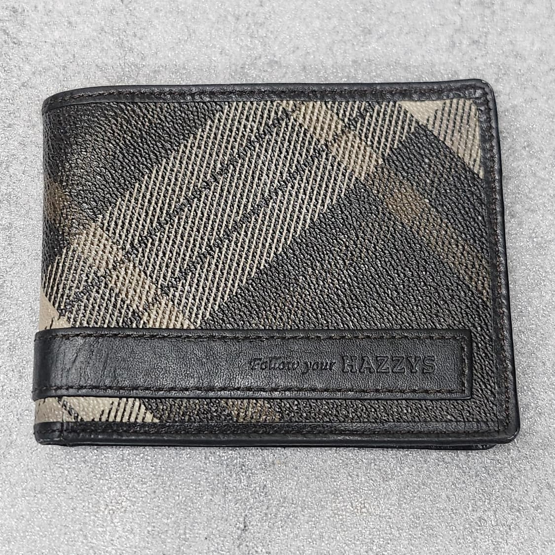 헤지스 체크 패턴의 반지갑 상품이미지1