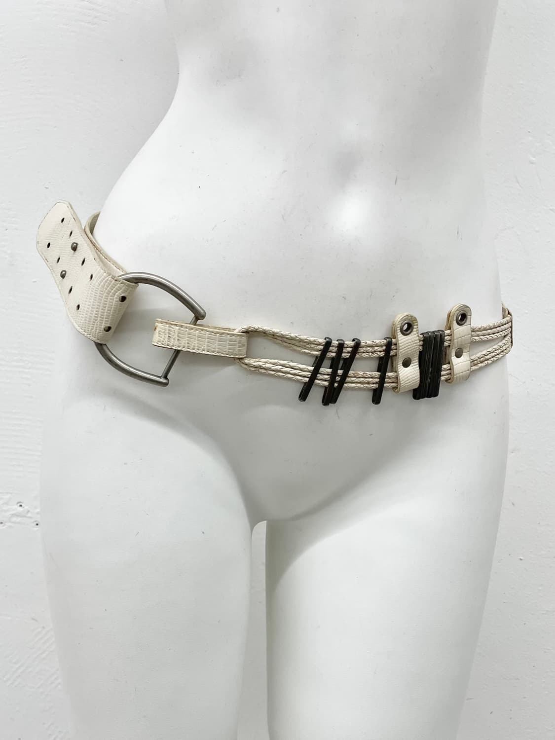 그런지 디테일 버클 벨트 상품이미지1