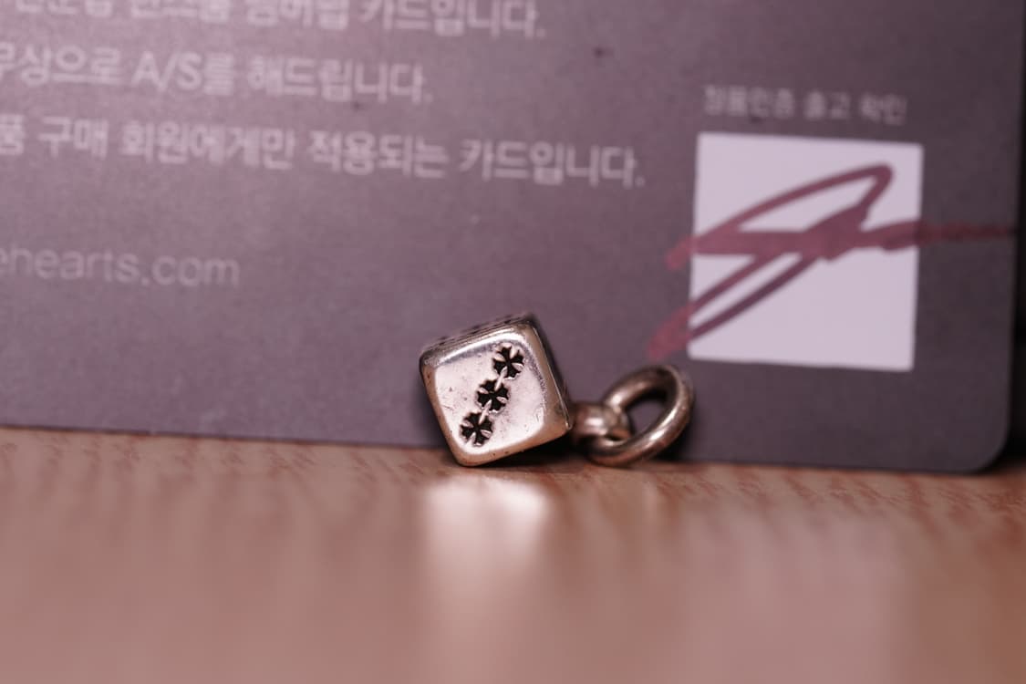 크롬하츠 다이스 참 판매합니다 상품이미지1