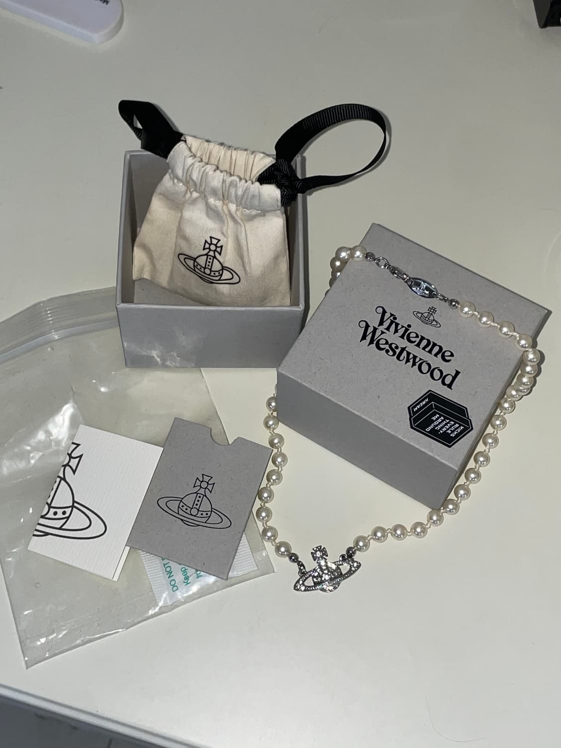 [풀박스] 비비안웨스트우드 미니 펄 바스 릴리프 네클리스 실버 상품이미지1