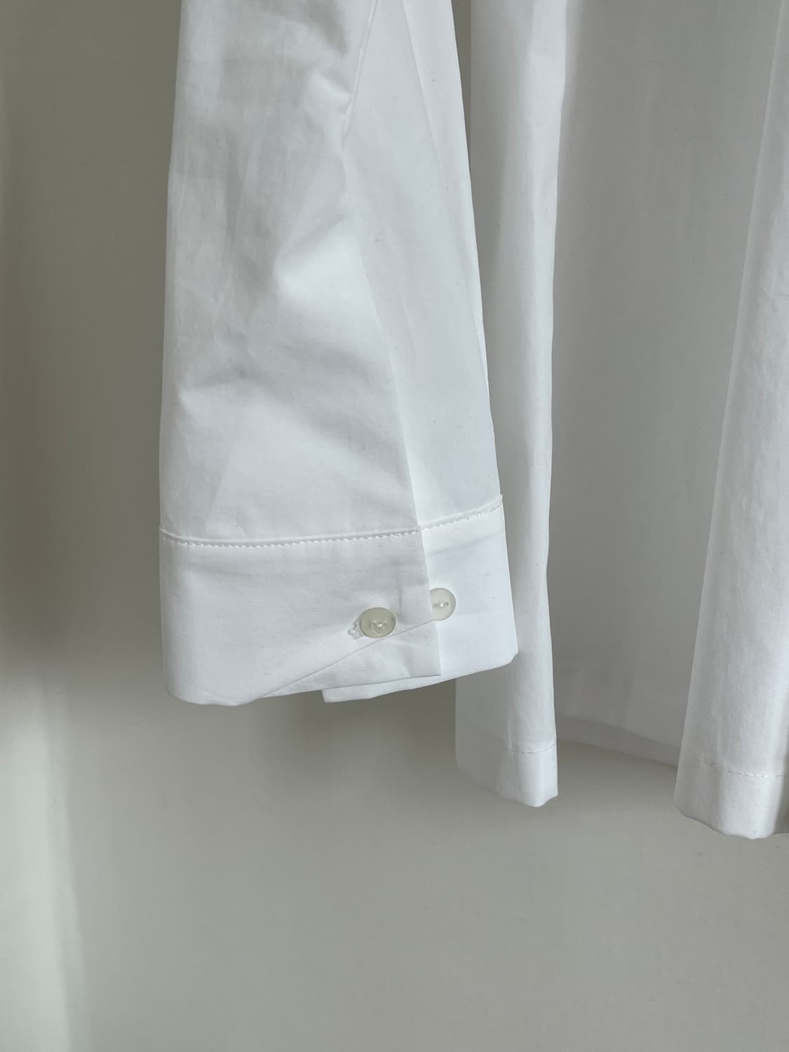 새상품 혜인서 핀 셔츠 [1] 상품이미지5