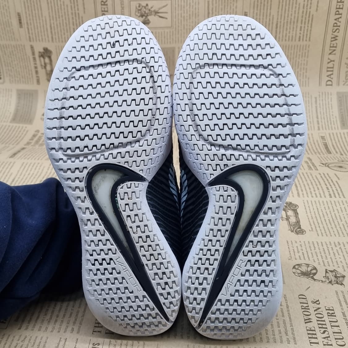 나이키 코트에어줌베이퍼 11  테니스화240 상품이미지3