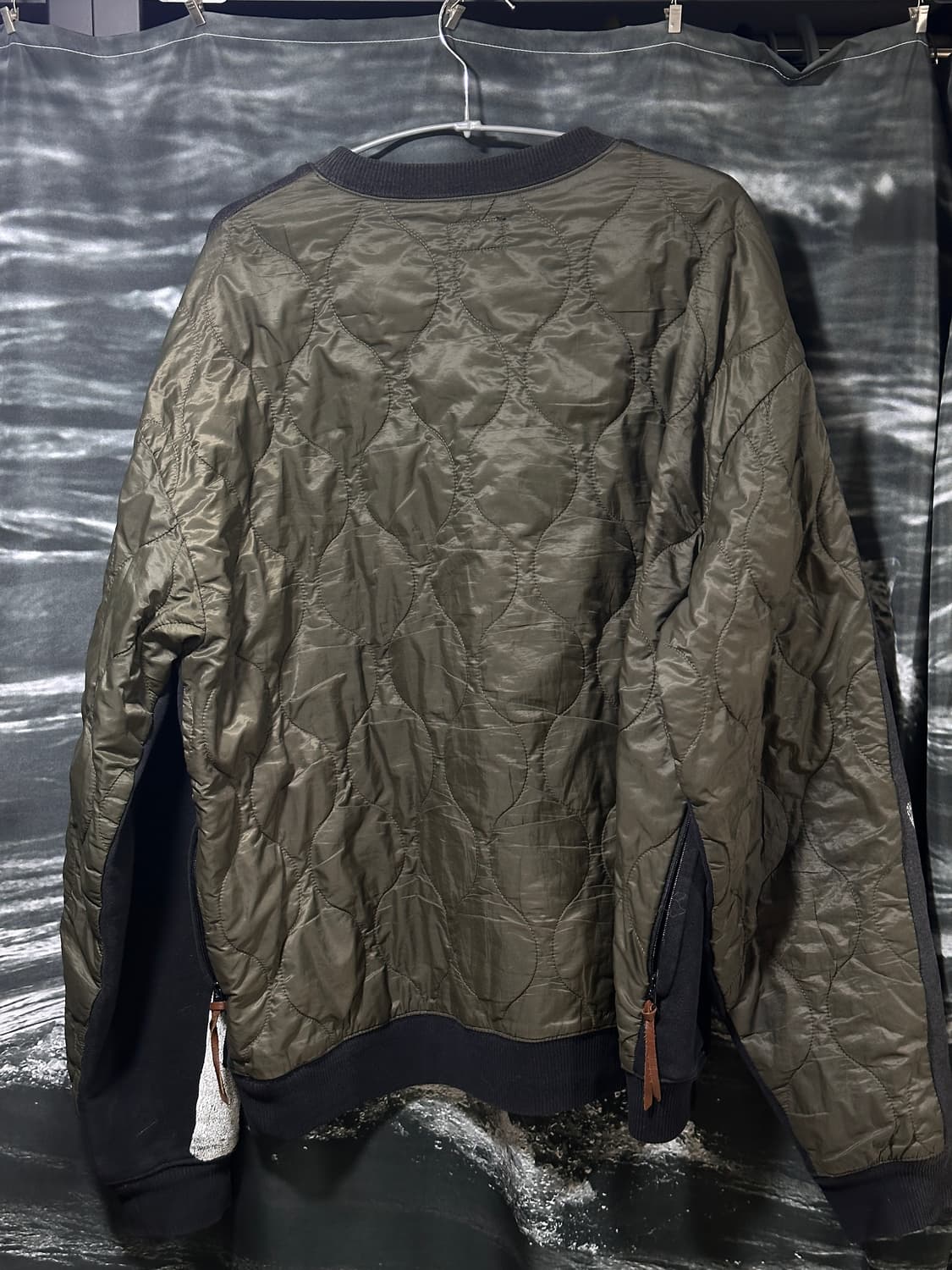 캐피탈 컨트리 본 비박 빅 플리스 퀄팅 맨투맨 1size 상품이미지3