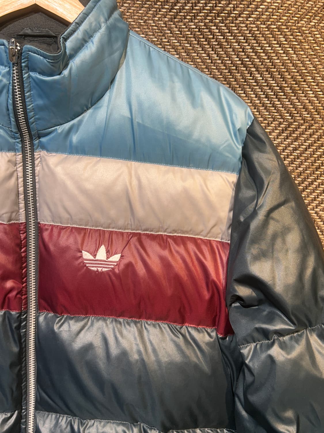아디다스 다운 푸퍼패딩  상품이미지5