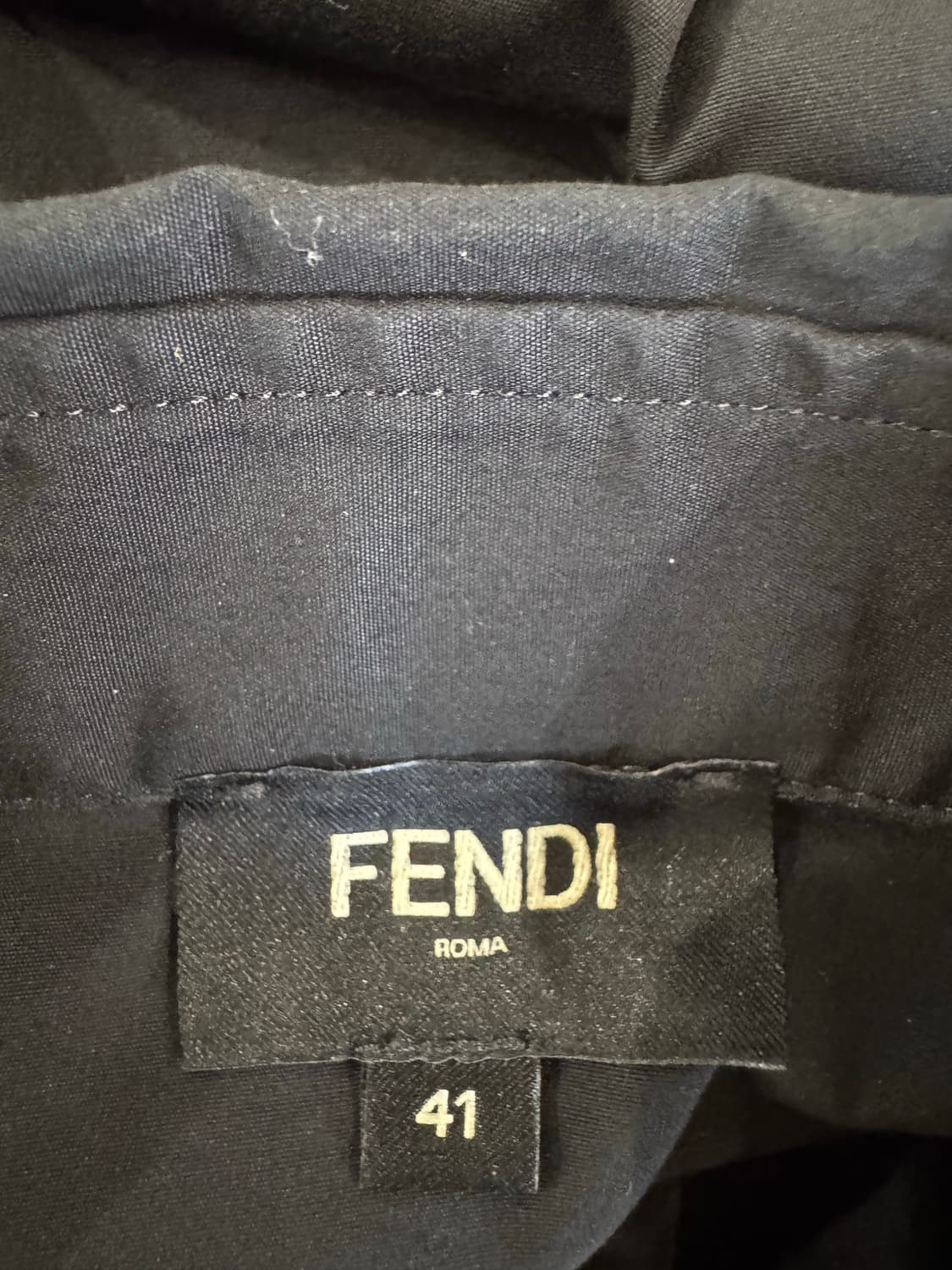 FENDI 펜디 로고 블랙 셔츠 상품이미지5