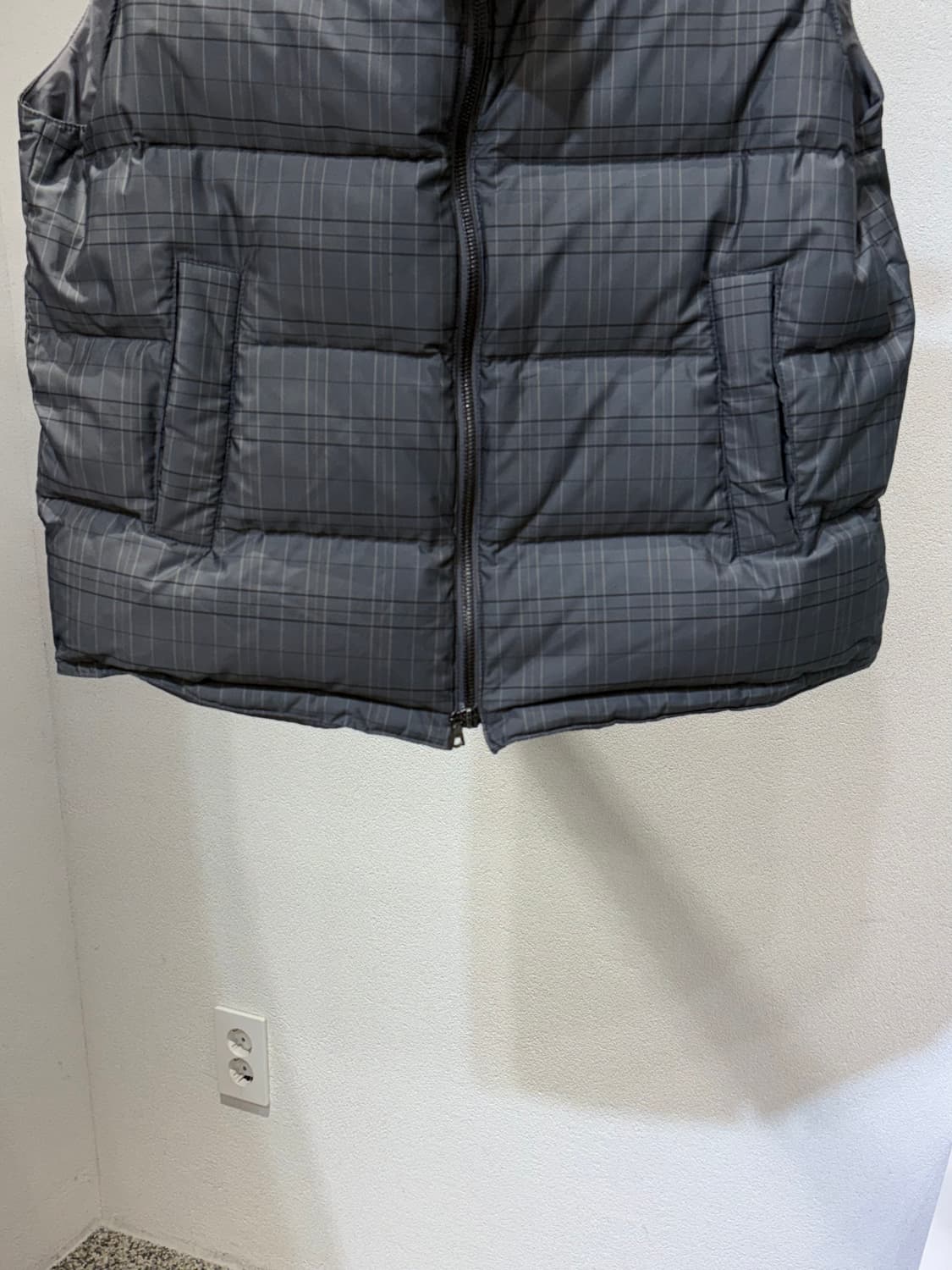 띠어리 체크패턴 조끼패딩 상품이미지3