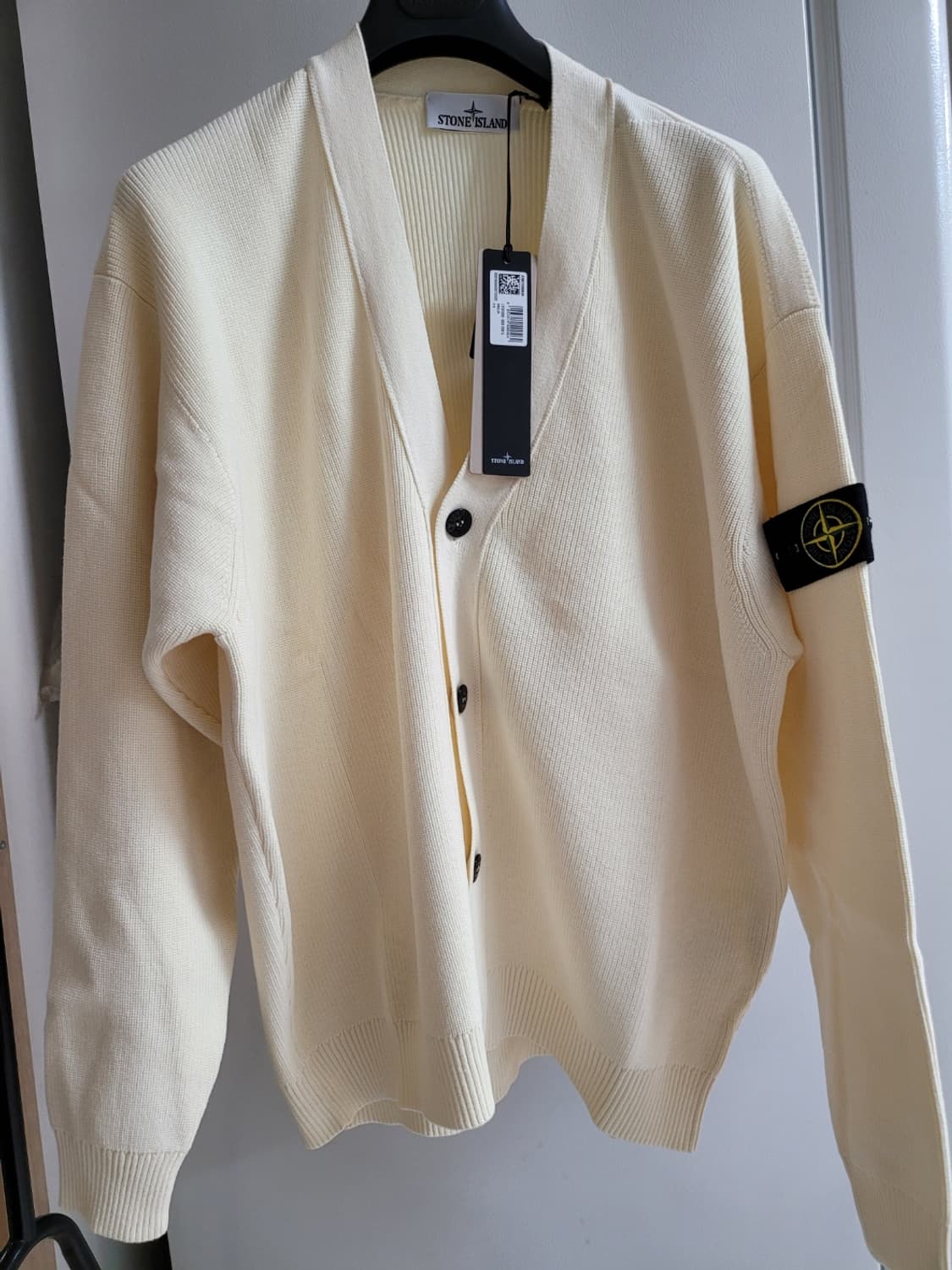 새상품 클래식의 진화, 26SS 스톤아일랜드 오가닉 코튼 가디건 아이보리 상품이미지1