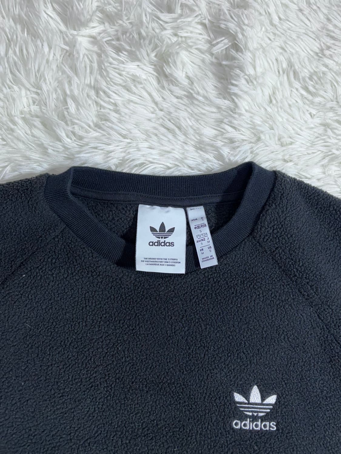 아디다스 빅로고 플리스 맨투맨  상품이미지9