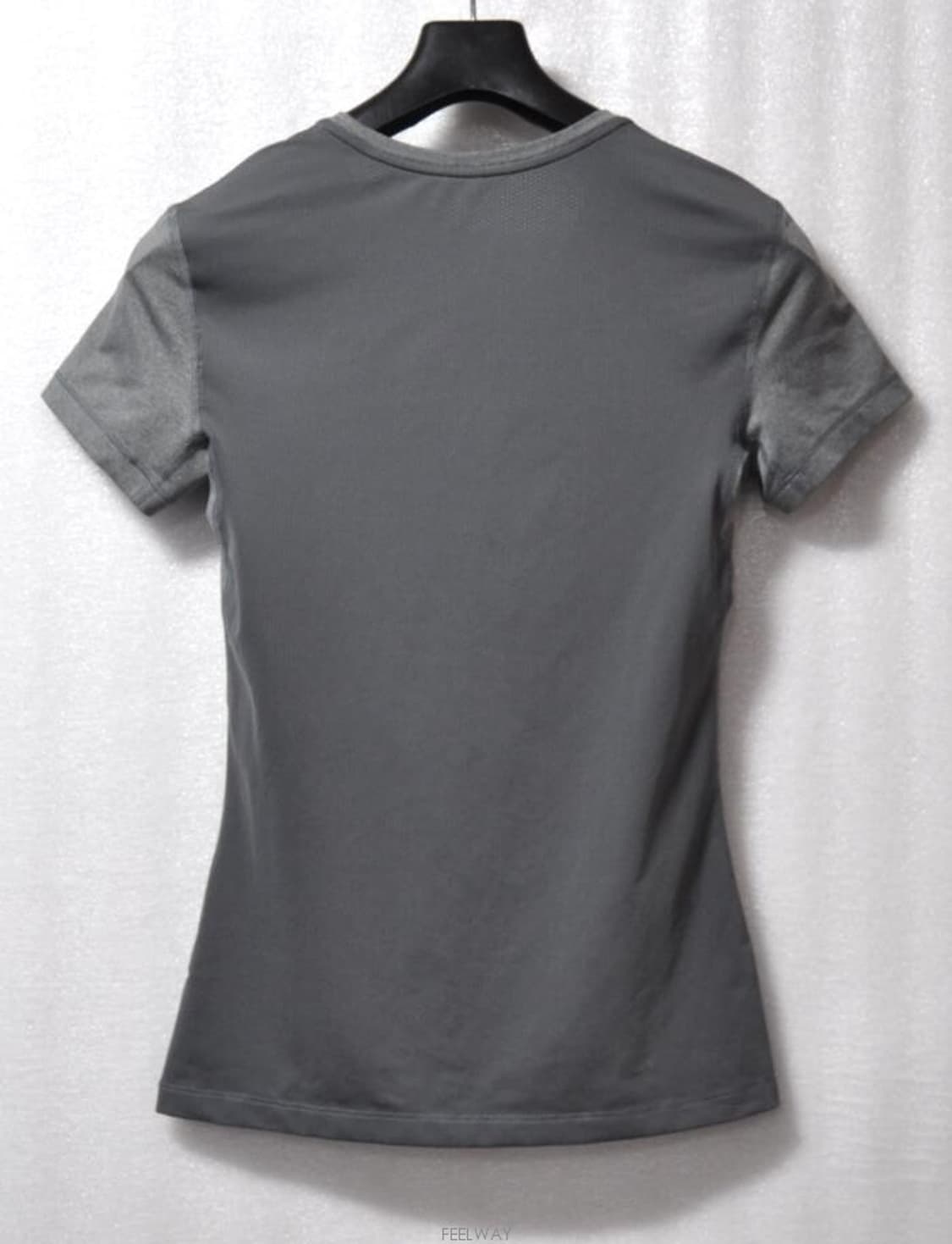 나이키프로/여성기능성타이트핏반팔티셔츠(사이즈44) 상품이미지2