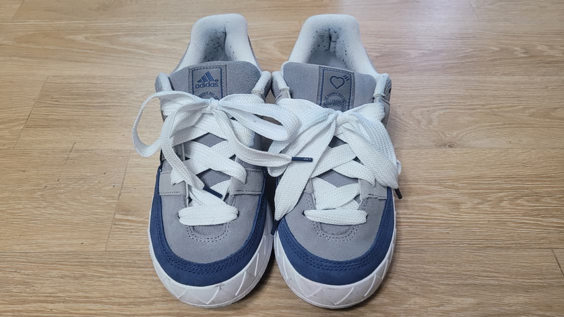 아디다스 x 휴먼메이드 아디매틱 그레이 250 사이즈 상품이미지1