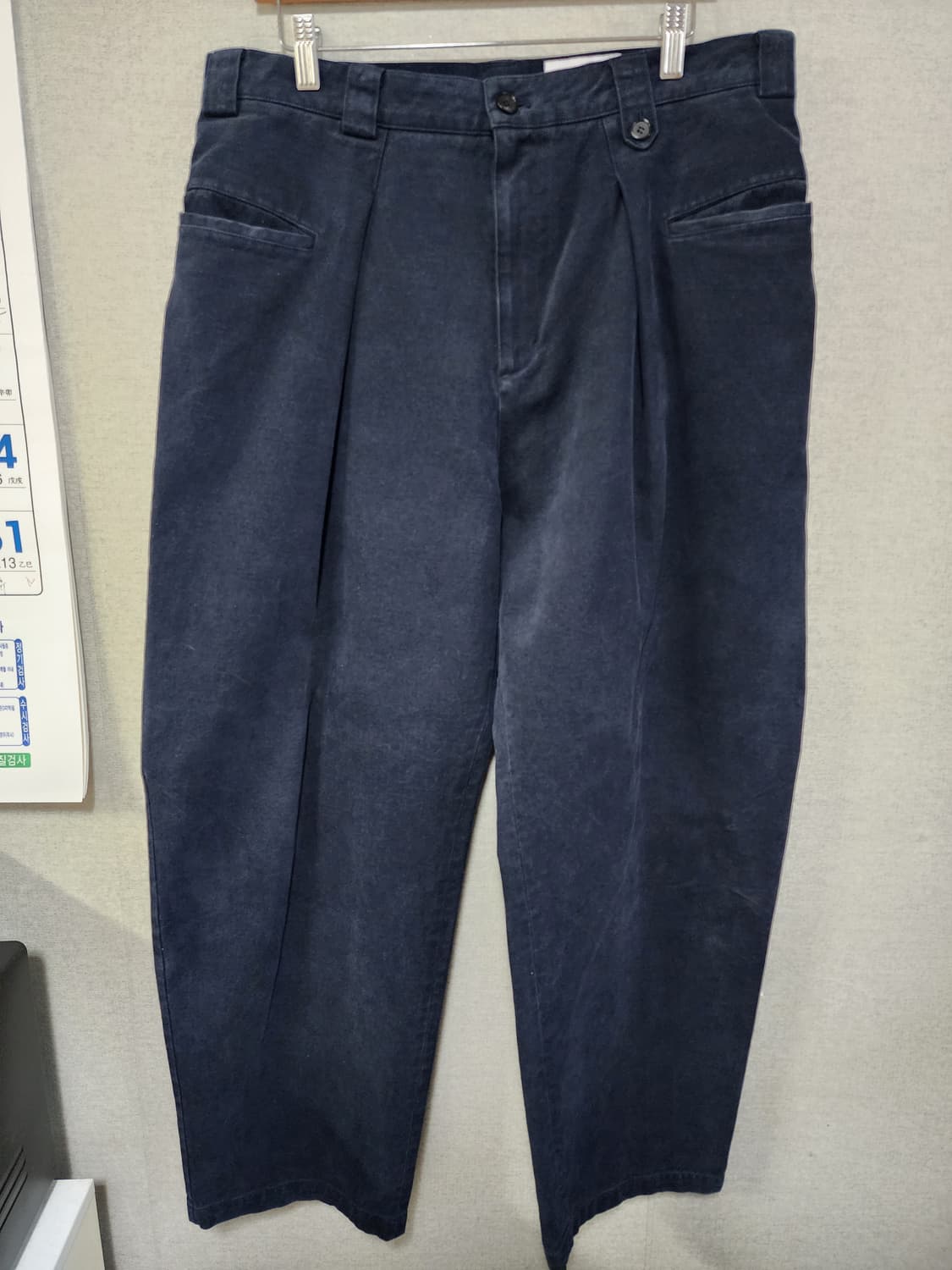 [XL] 아트이프액츠 포켓 온 턱 팬츠 다크네이비 상품이미지3