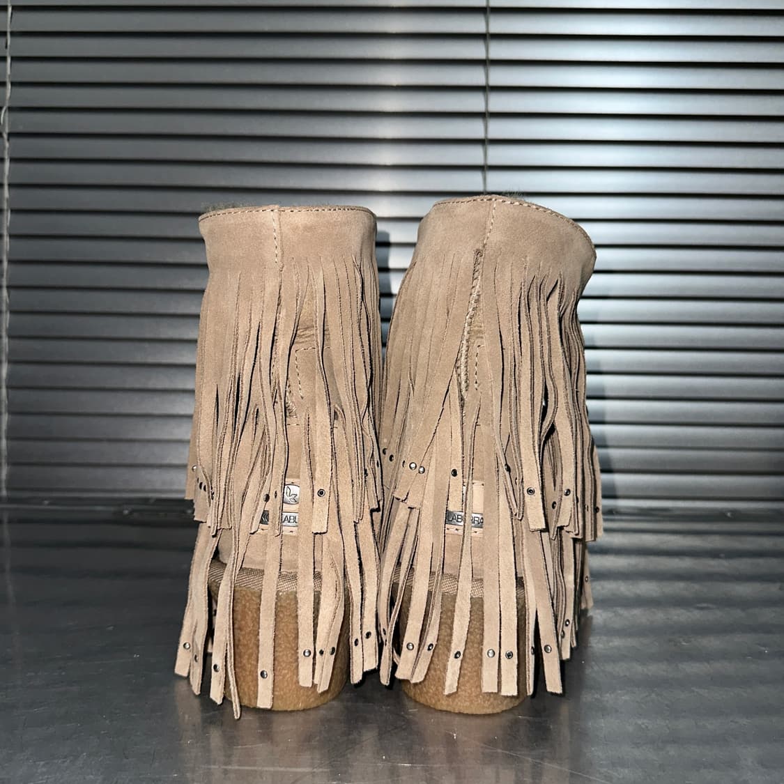 00s 프린지 & 스터드 웨지 쿨라부라 어그 부츠 상품이미지4