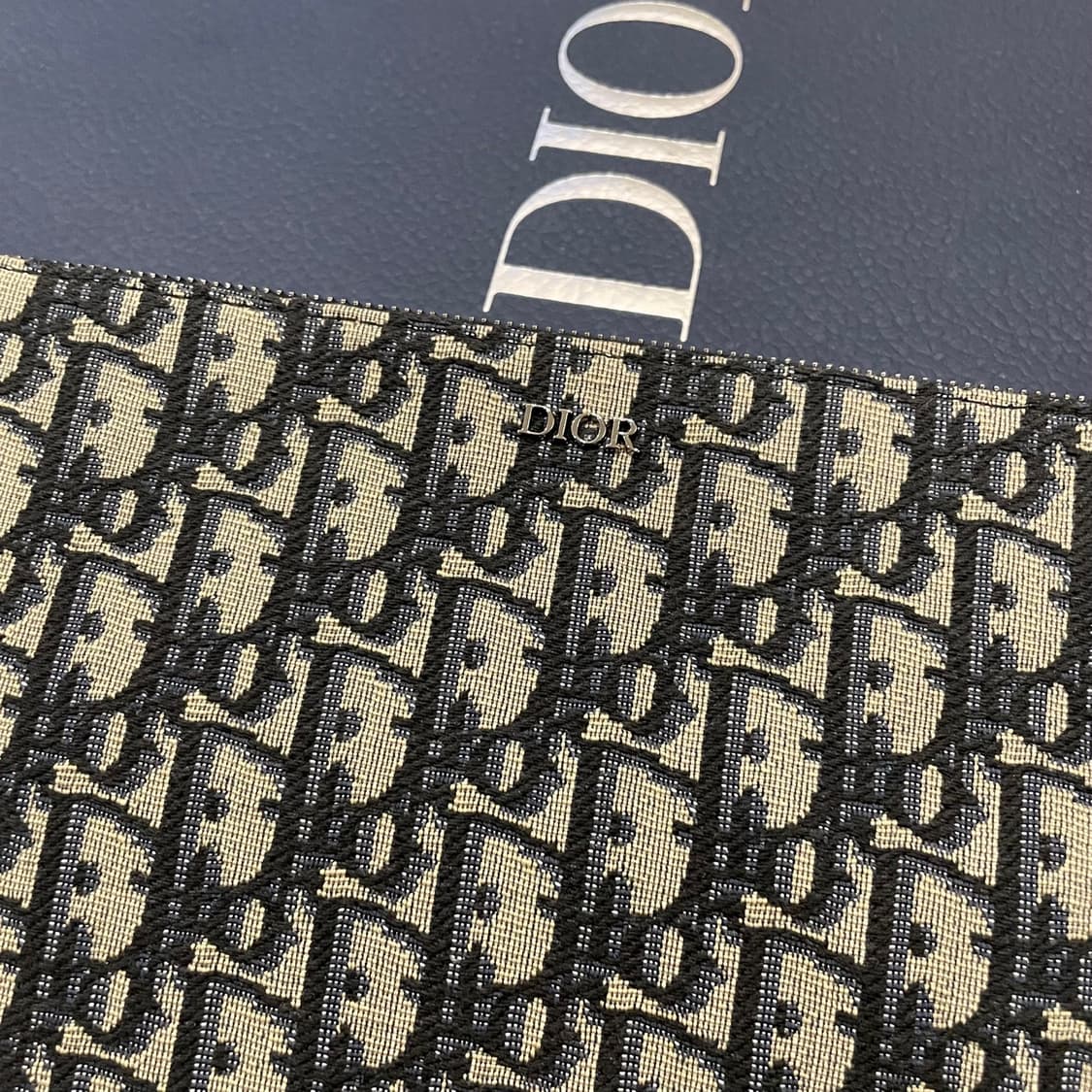 디올 오블리크 A4 클러치 상품이미지2