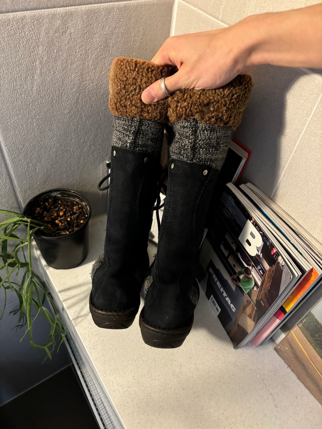 어그 레이어드 스웨이드 니트 부츠 상품이미지5