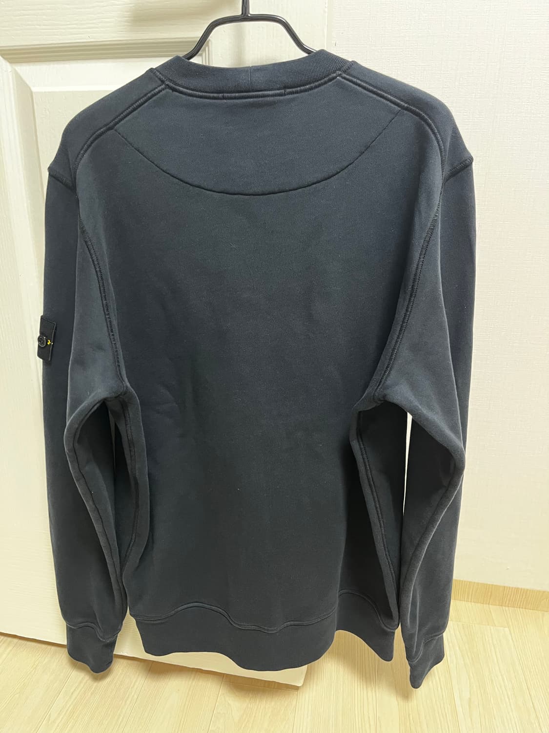 스톤아일랜드 25ss 네이비 블루 맨투맨 상품이미지2