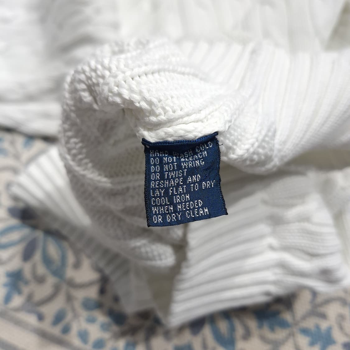 폴로랄프로렌 화이트 네이비포니 케이블 꽈배기 패턴 코튼 라운드넥 니트 상품이미지10