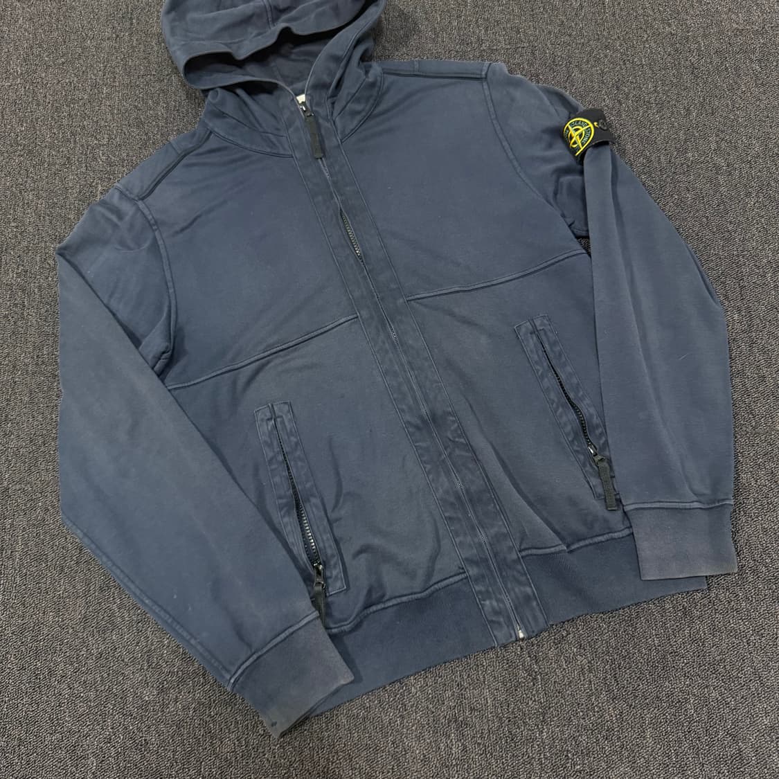 스톤아일랜드 네이비 후드집업 상품이미지3