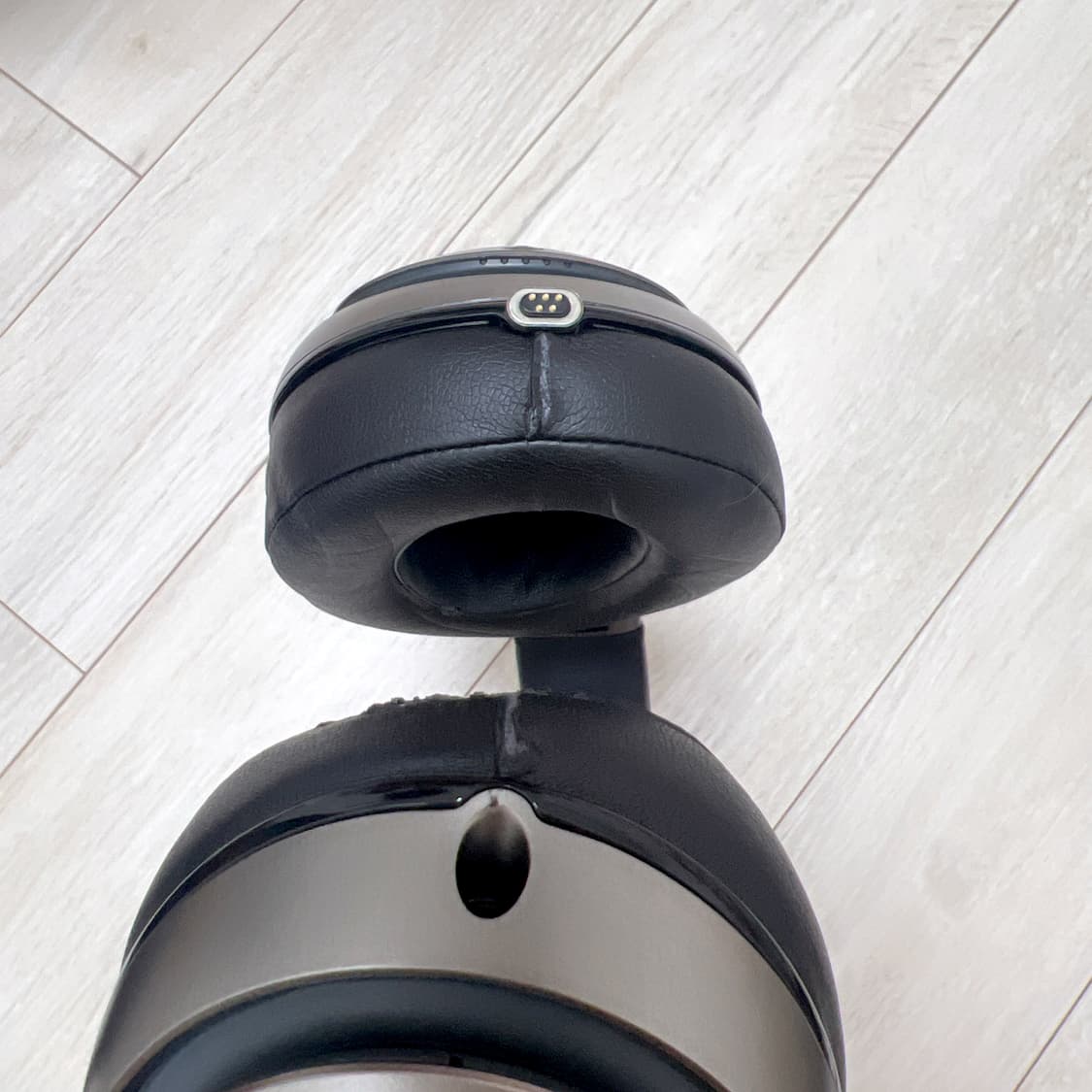 비츠 닥터드레 스튜디오 와이어리스 티타늄 컬러 상품이미지5