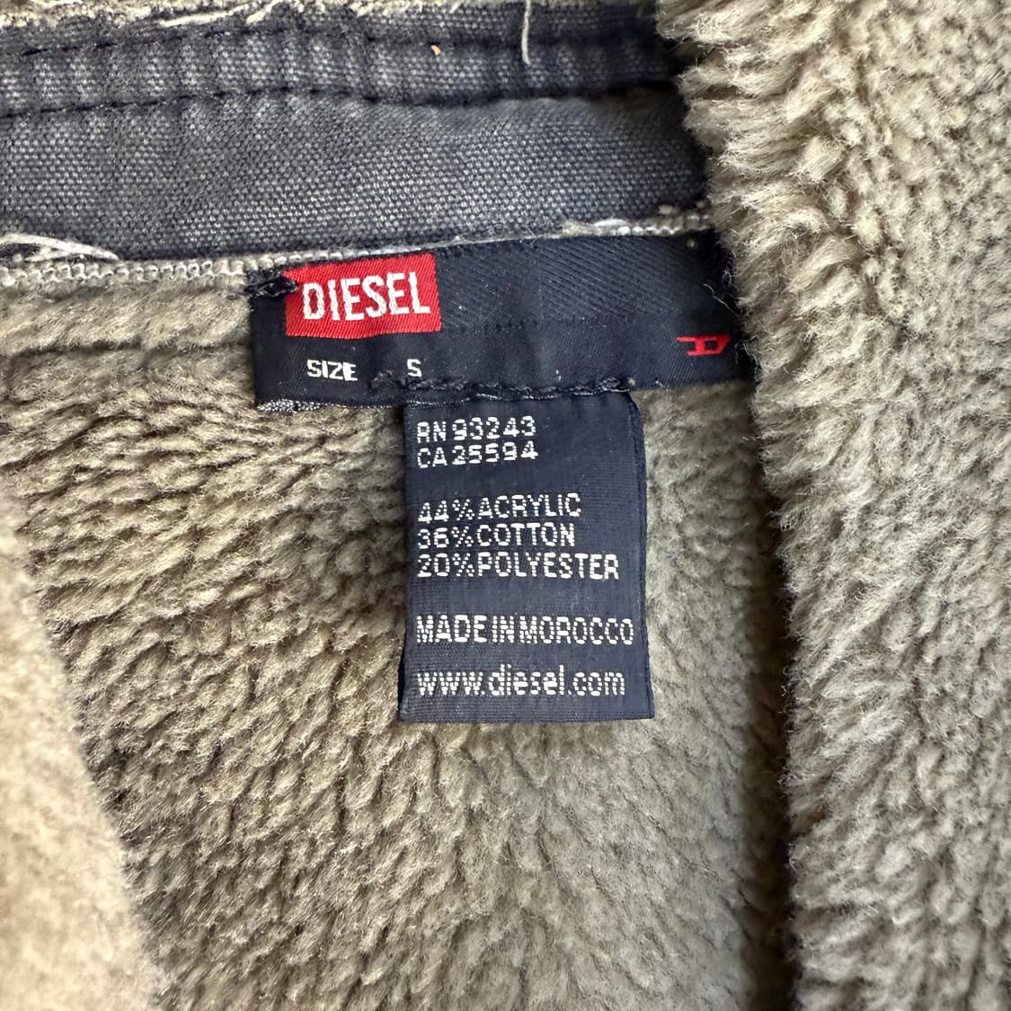 [S] 디젤 여성 빈티지 워싱 무스탕 0107T1 상품이미지3