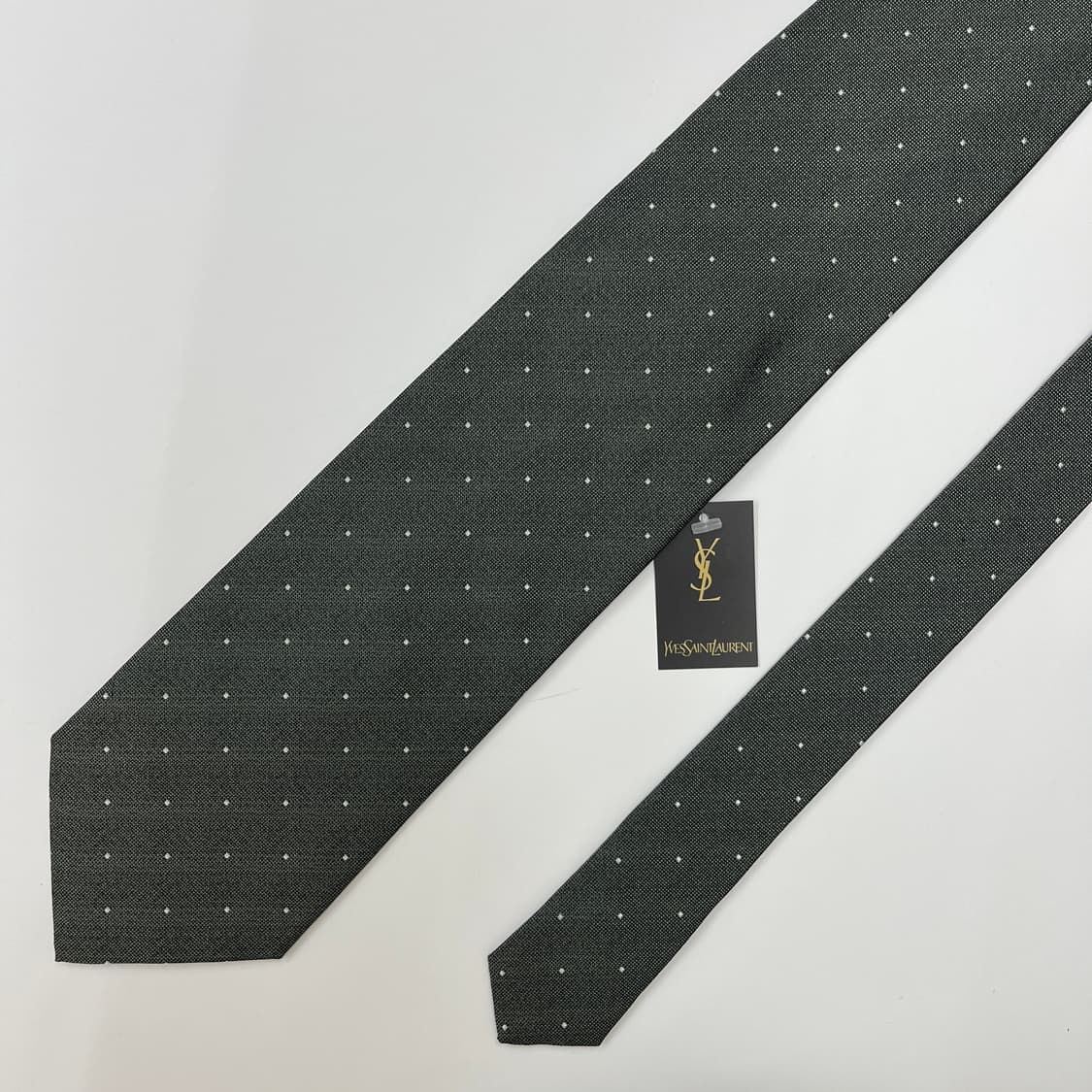 정품 명품 입생로랑 넥타이 9.5cm 카키 컬러 도트 상품이미지3