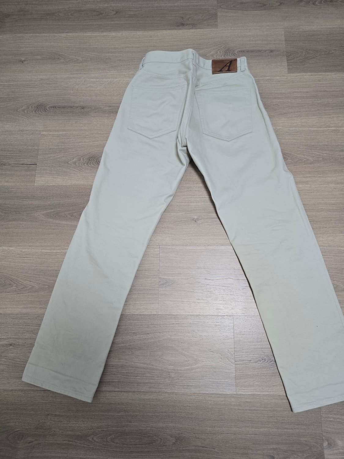 아나토미카 618 스톤색상진 판매합니다. 32사이즈입니다. 상품이미지2