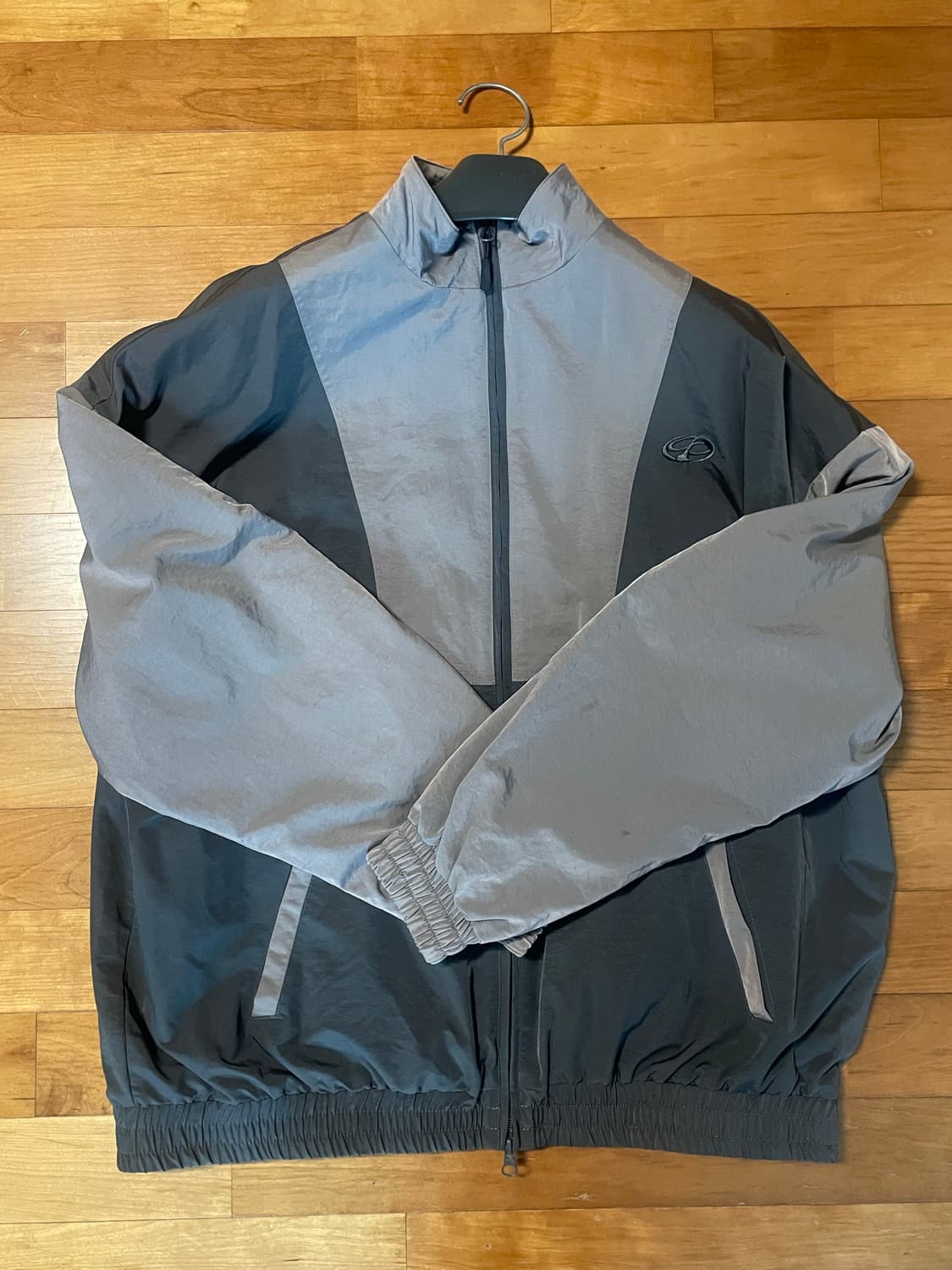 꼼파뇨 레이서 다트 윈드브레이커 챠콜 상품이미지2