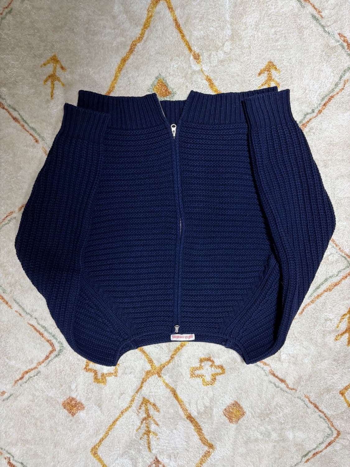 오피쉬 오프숄더 니트 상품이미지3