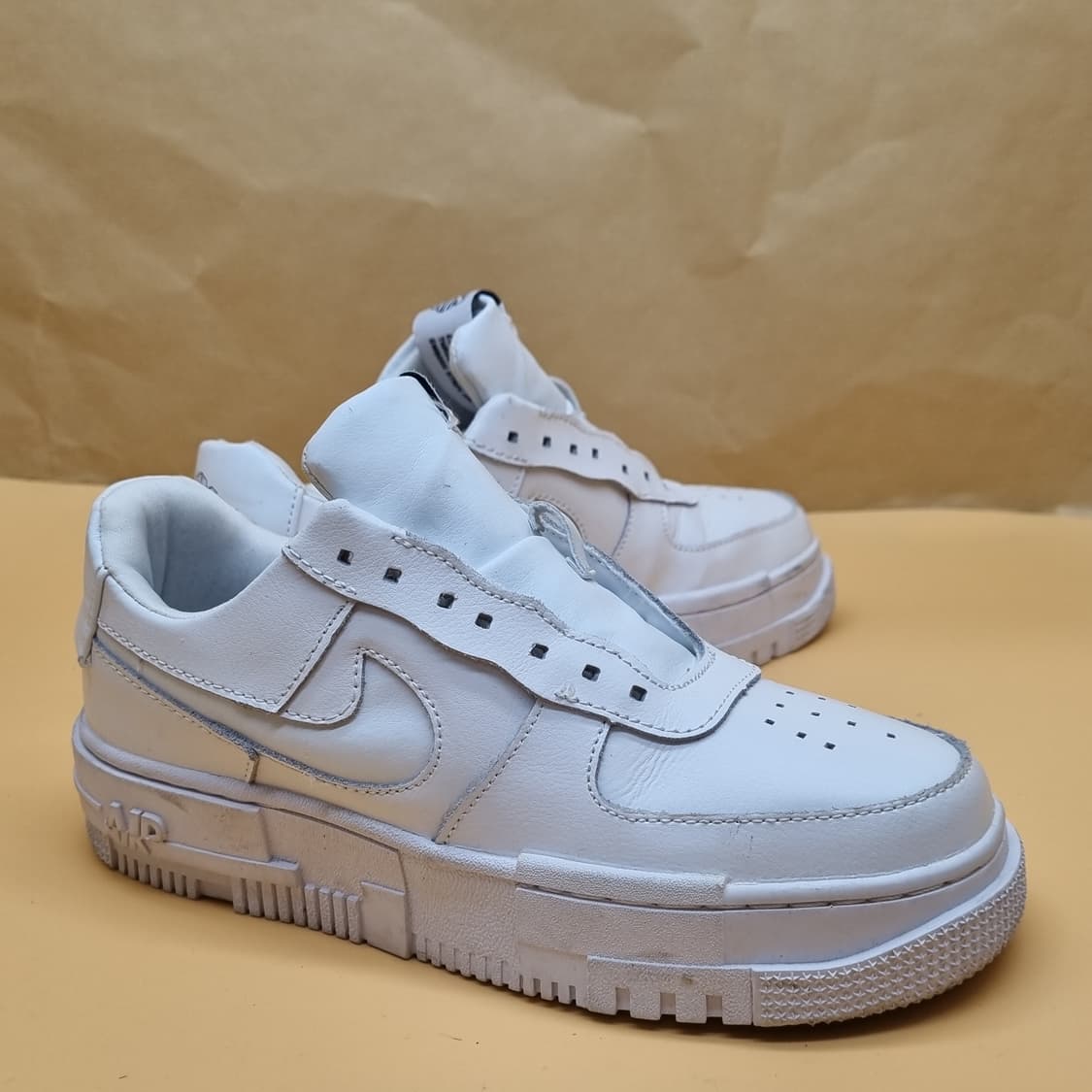 나이키 에어포스1 픽셀 운동화 225 상품이미지1