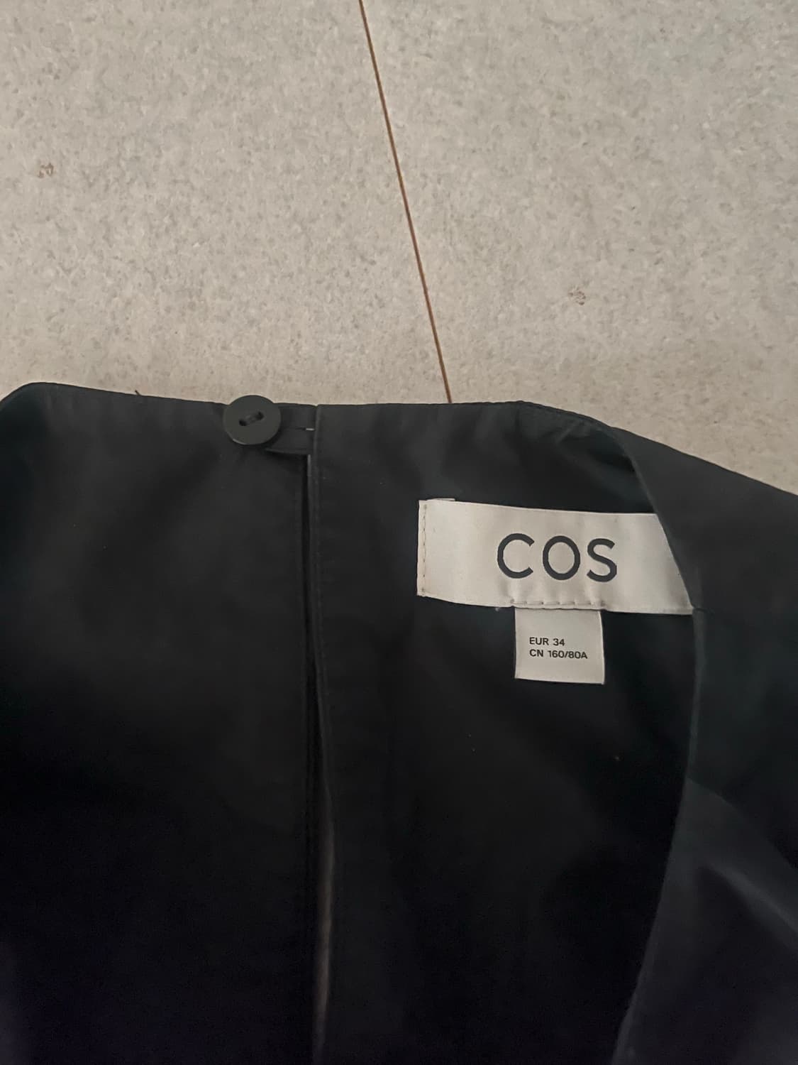 코스 블랙 슬리브리스 원피스 34 상품이미지3