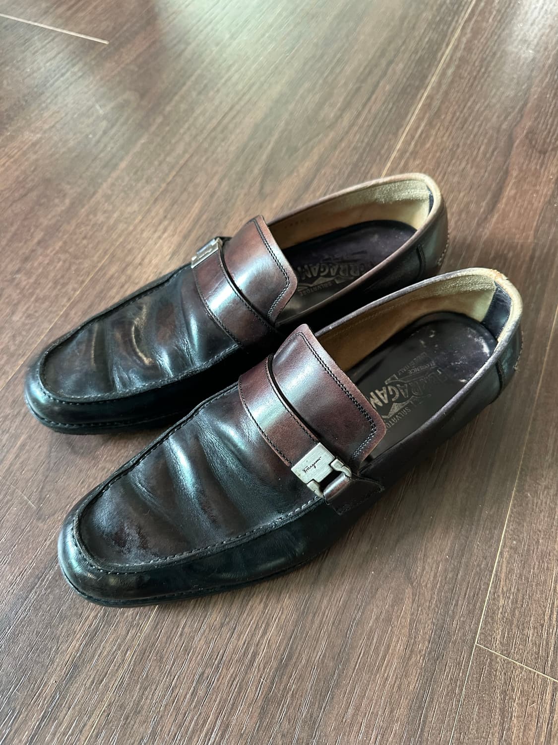 페라가모 다크브라운 로퍼 상품이미지1