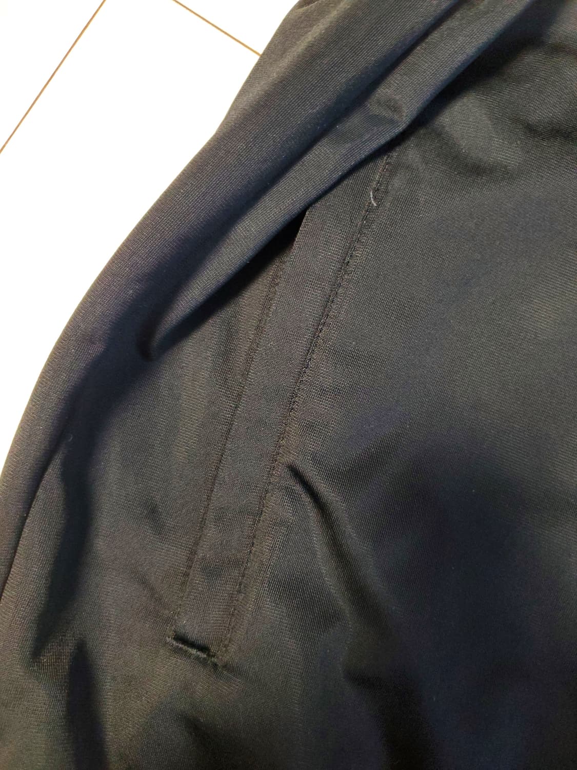 새상품급)아디다스 오리지널 슈퍼스타 DMC 트랙탑 집업 저지 GK0657 상품이미지5