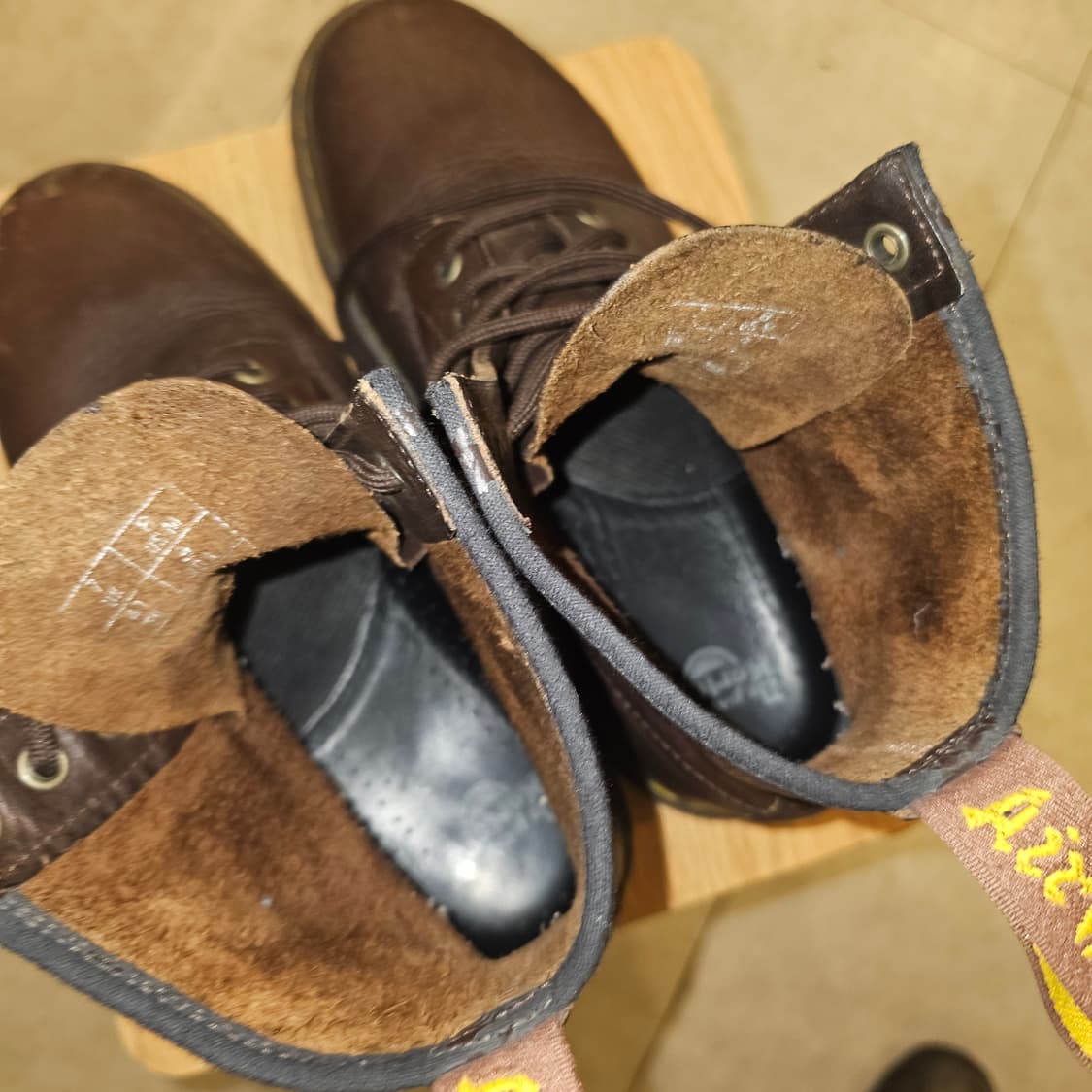 260 닥터마틴 8홀 부츠  상품이미지6