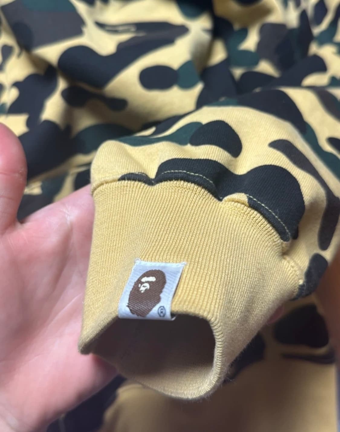 정품 베이프 퍼스트 카모 샤크 풀 집 후드 옐로우 XL 상품이미지4