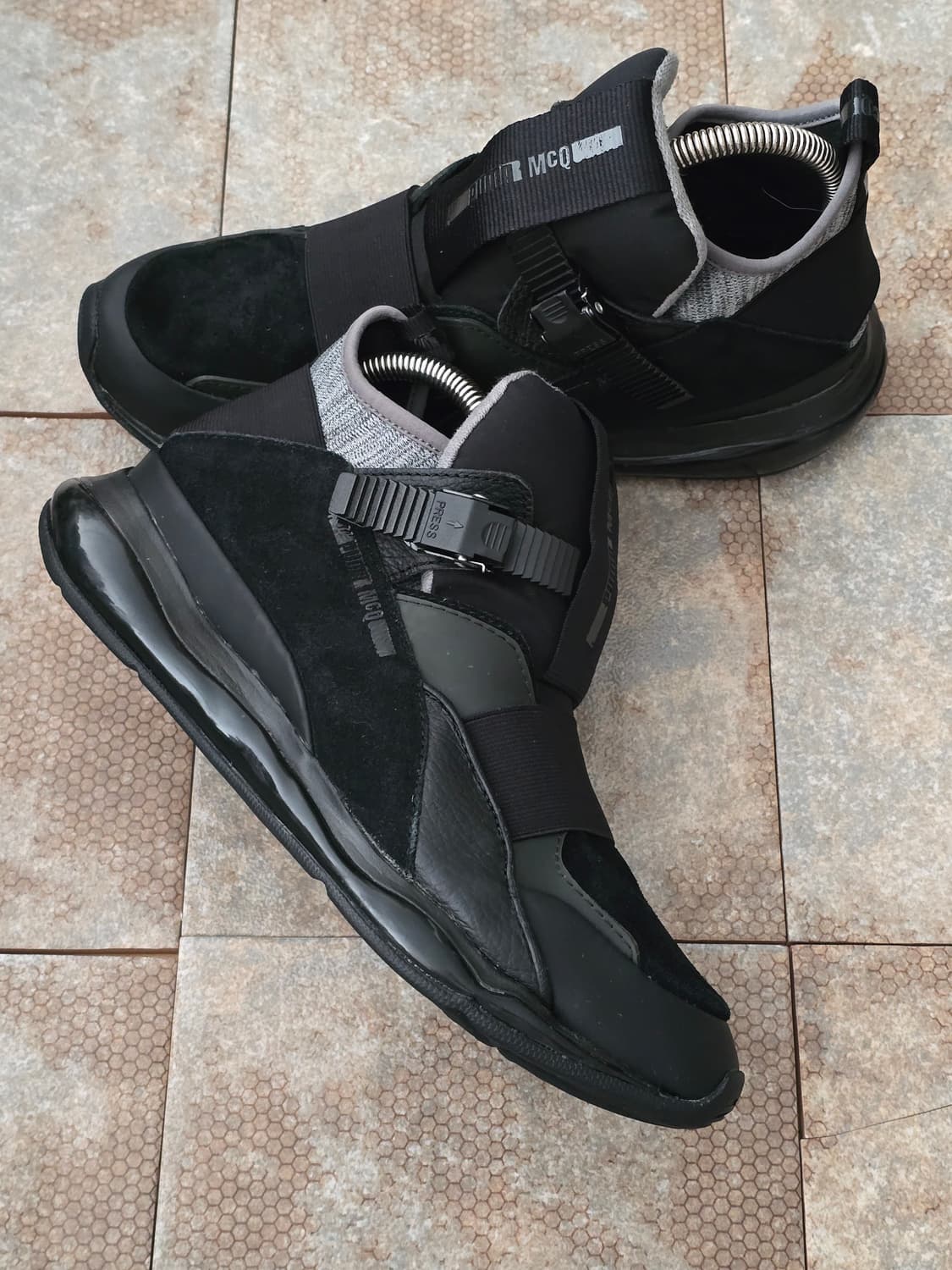 (260)푸마 알렉산더맥퀸 셀 버블 러너 미드 블랙 상품이미지6