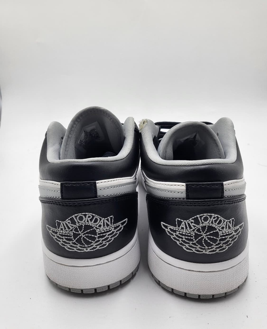 조던1 로우 스모크그레이 280 솔닷 케어완료 상품이미지2