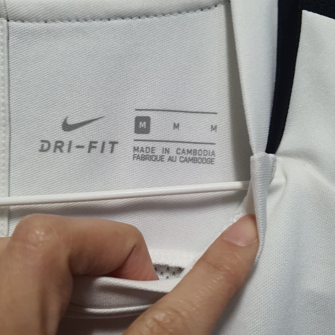 나이키 남성 스우시 드라이핏 라운드 반팔티  상품이미지3