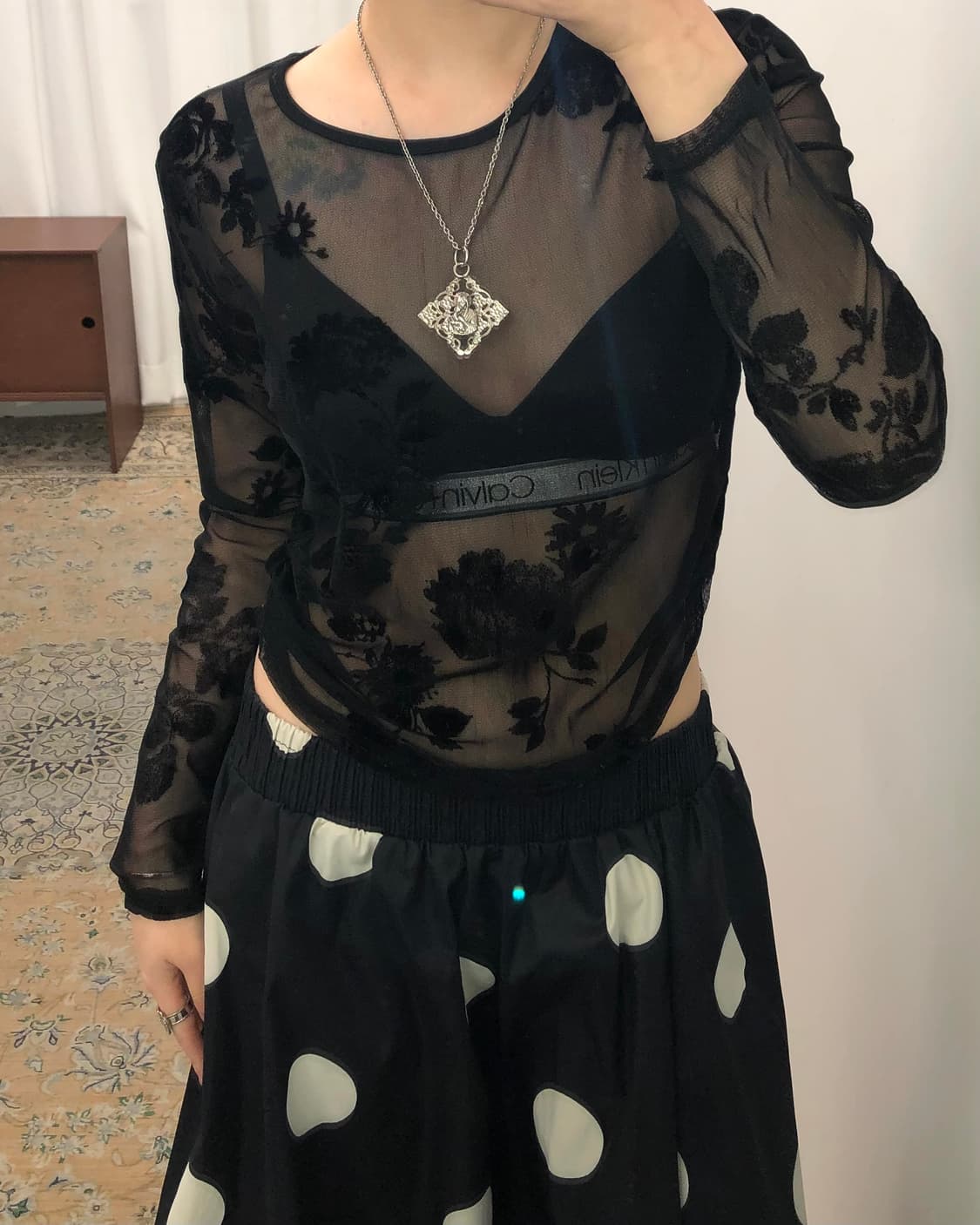 플라워 셔링 시스루 슬리브 상품이미지3