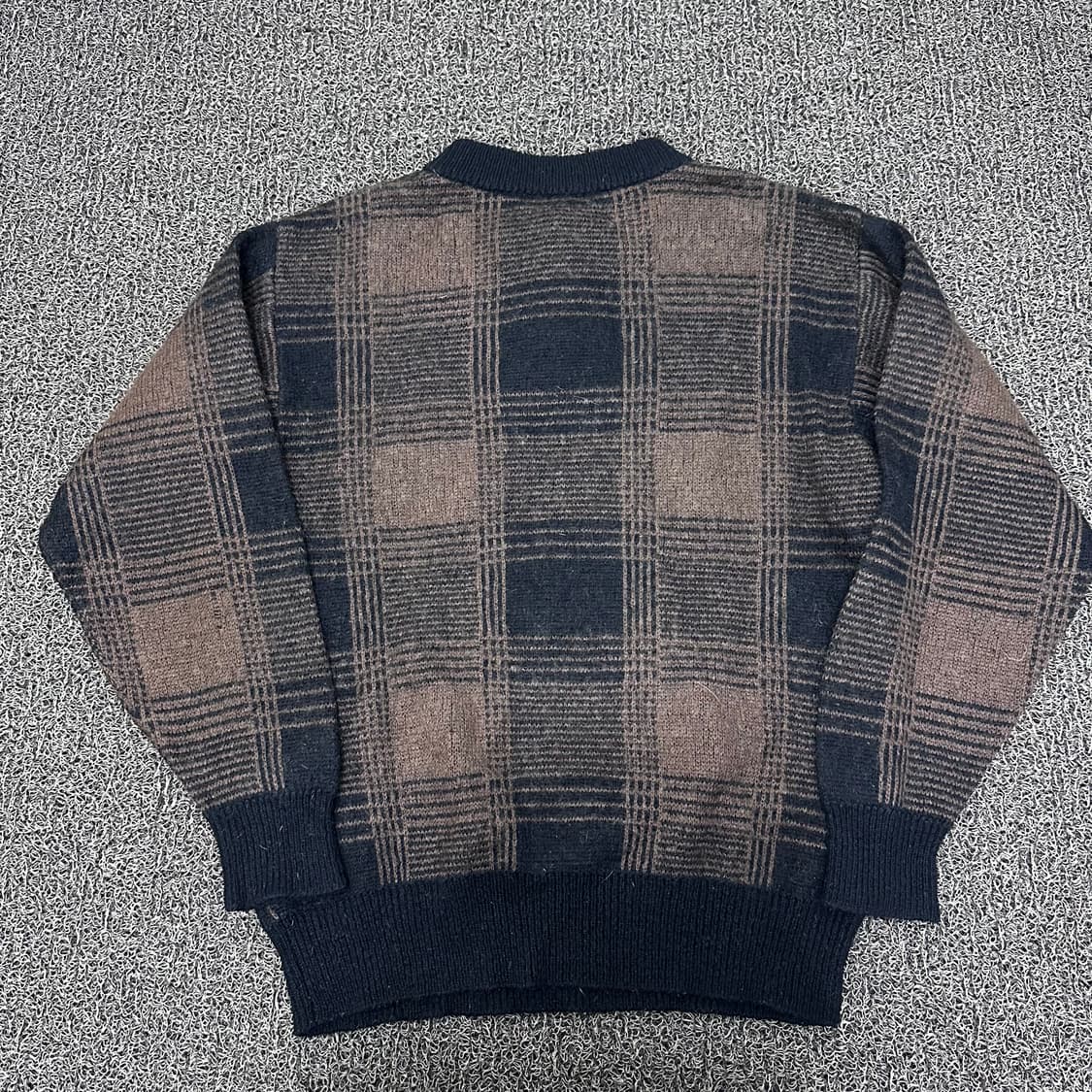 YSL 입생로랑 체크 패턴 헨리넥 울 니트 100(L) 상품이미지6