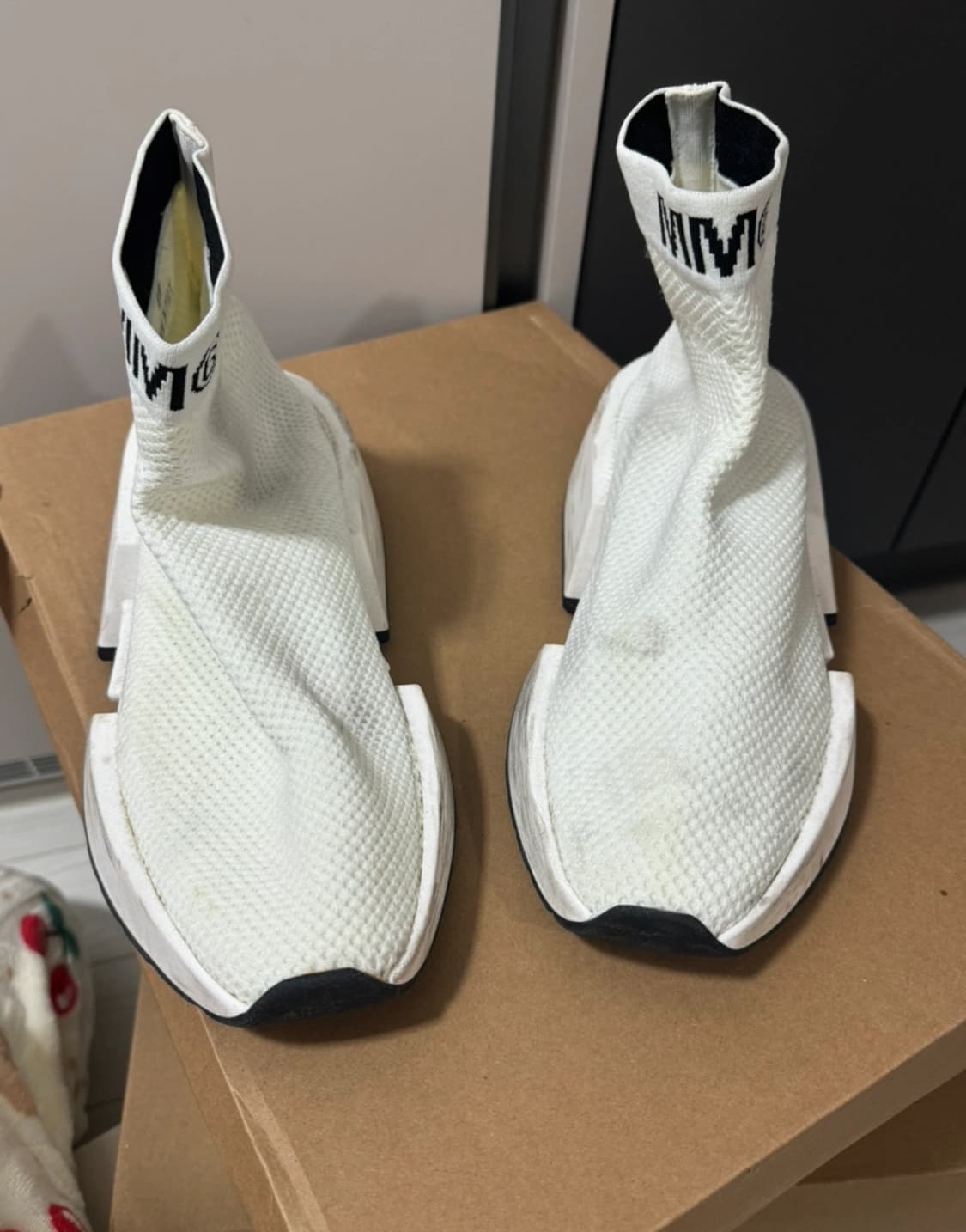 Mm6 삭스스니커즈 상품이미지3