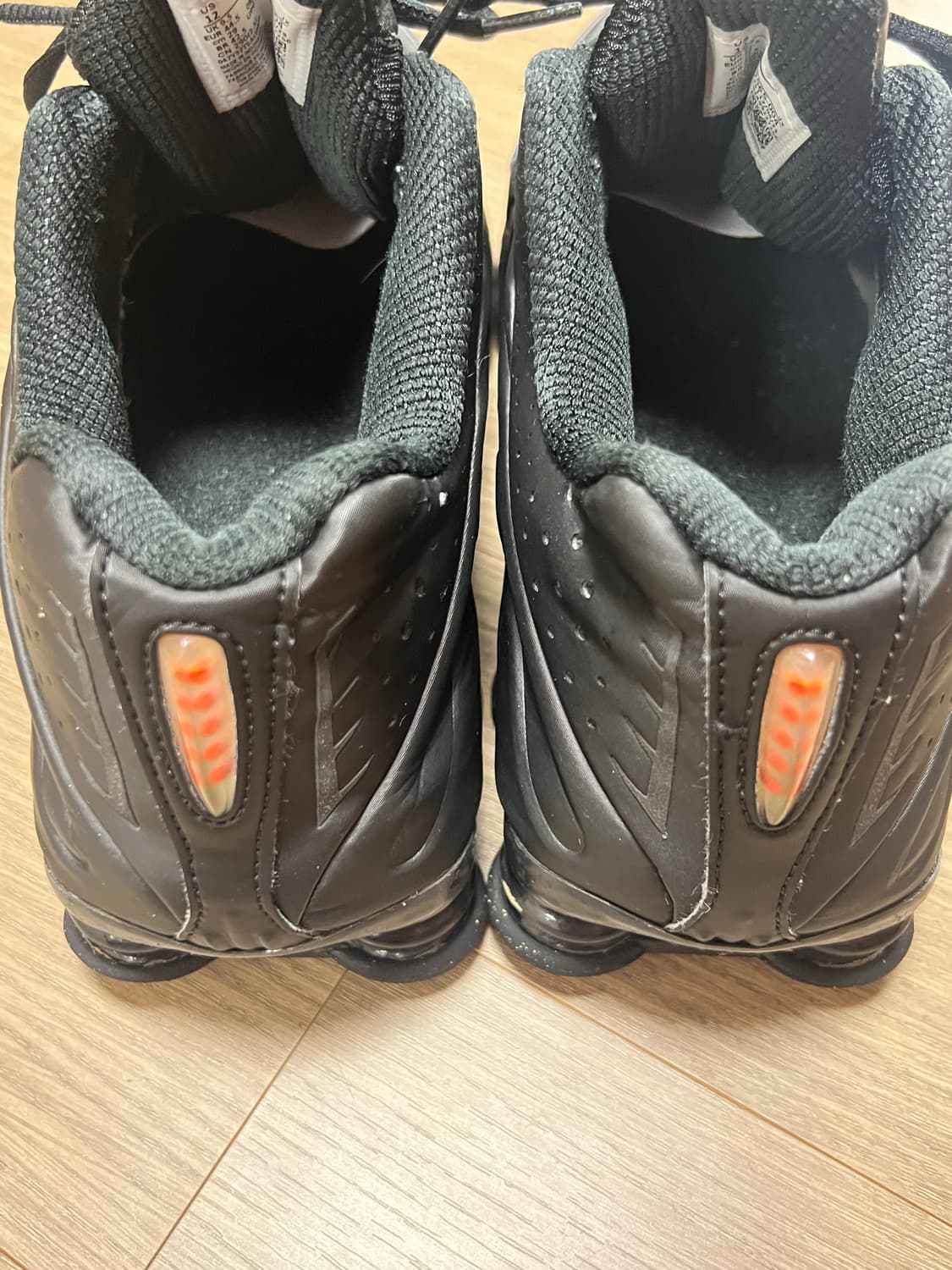 나이키 샥스 R4 블랙 290 상품이미지3