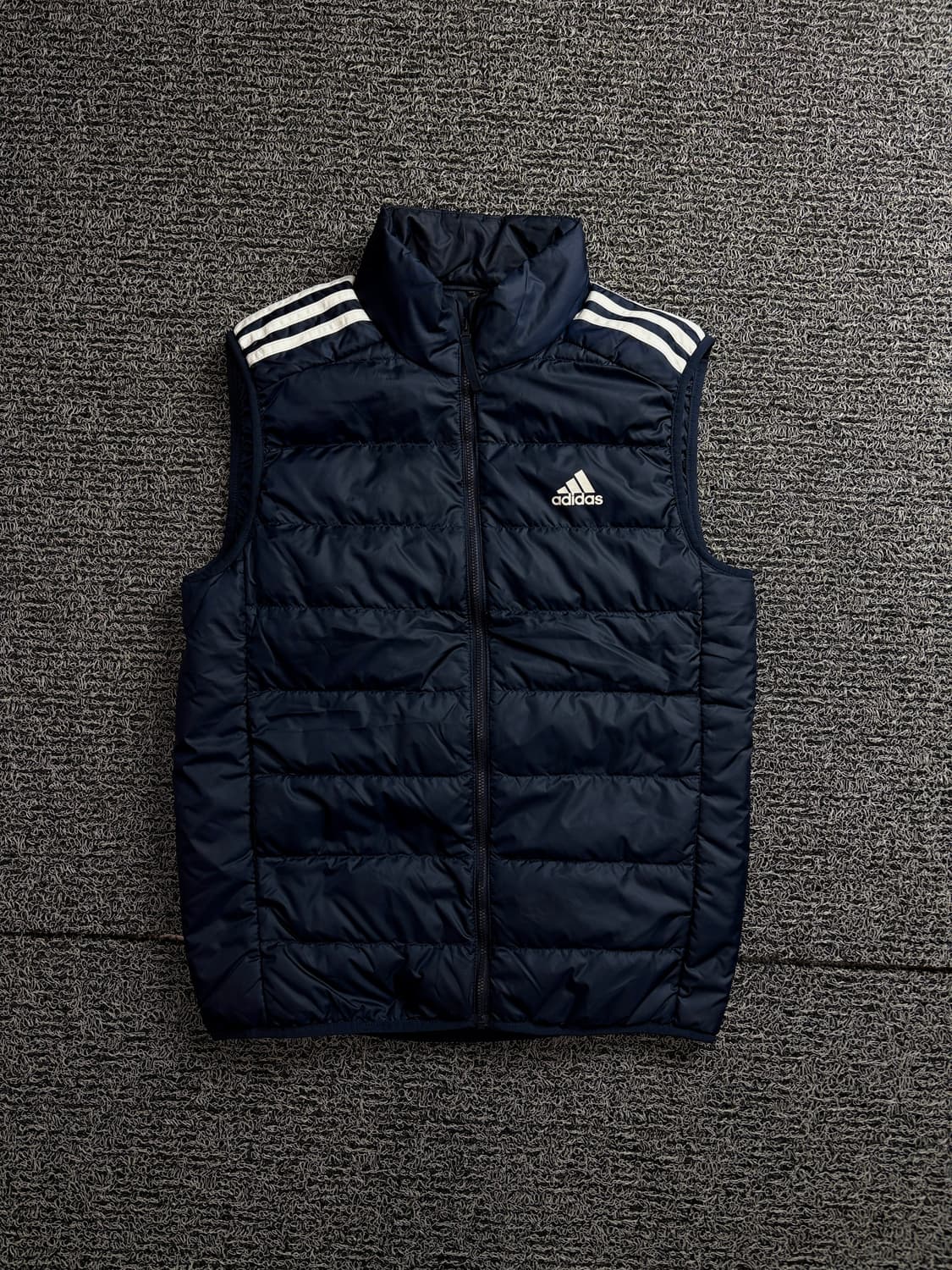 아디다스 나일론 메탈 경량 다운 베스트 1495 상품이미지2
