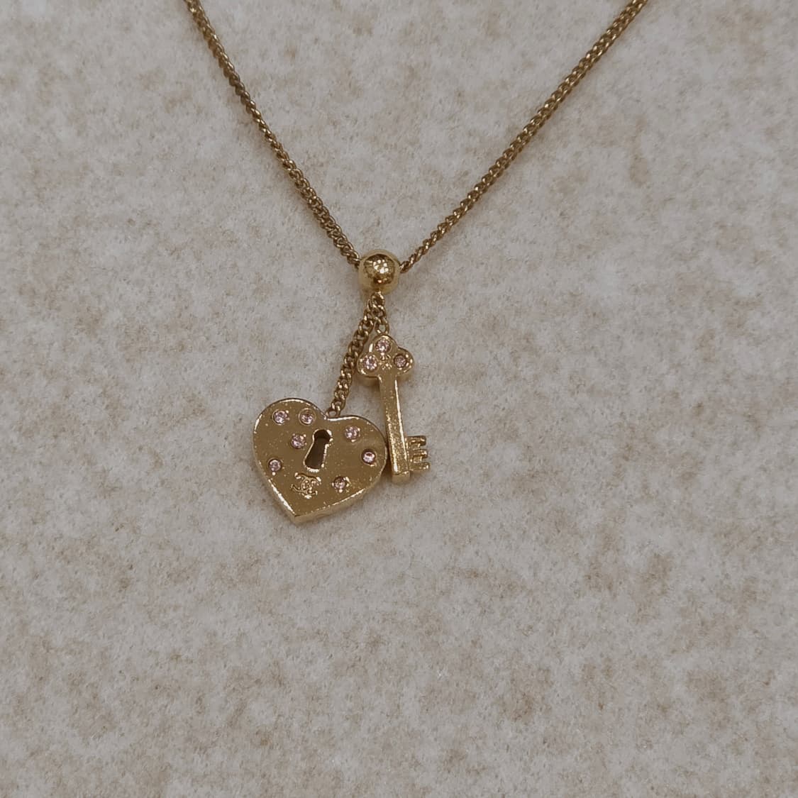 샤넬 하트자물쇠 열쇠 펜던트 금장 목걸이 상품이미지3