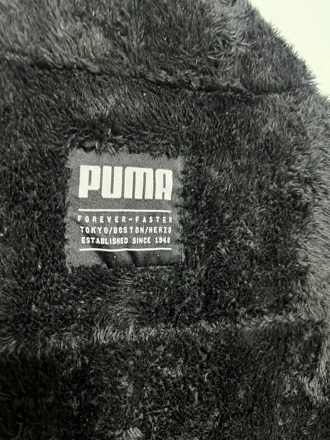 푸마 블랙 뽀글이 플리스 집업 상품이미지4