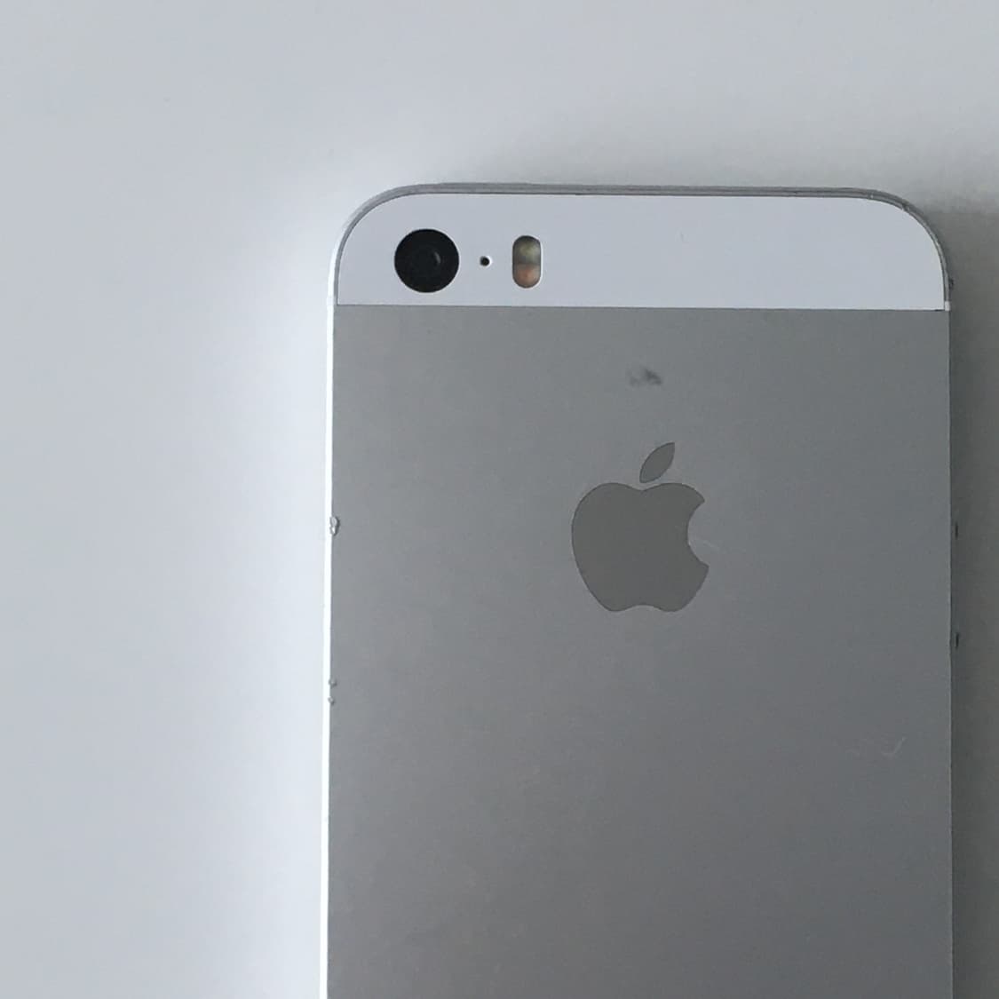 아이폰 se 실버 배터리 92% 상품이미지3