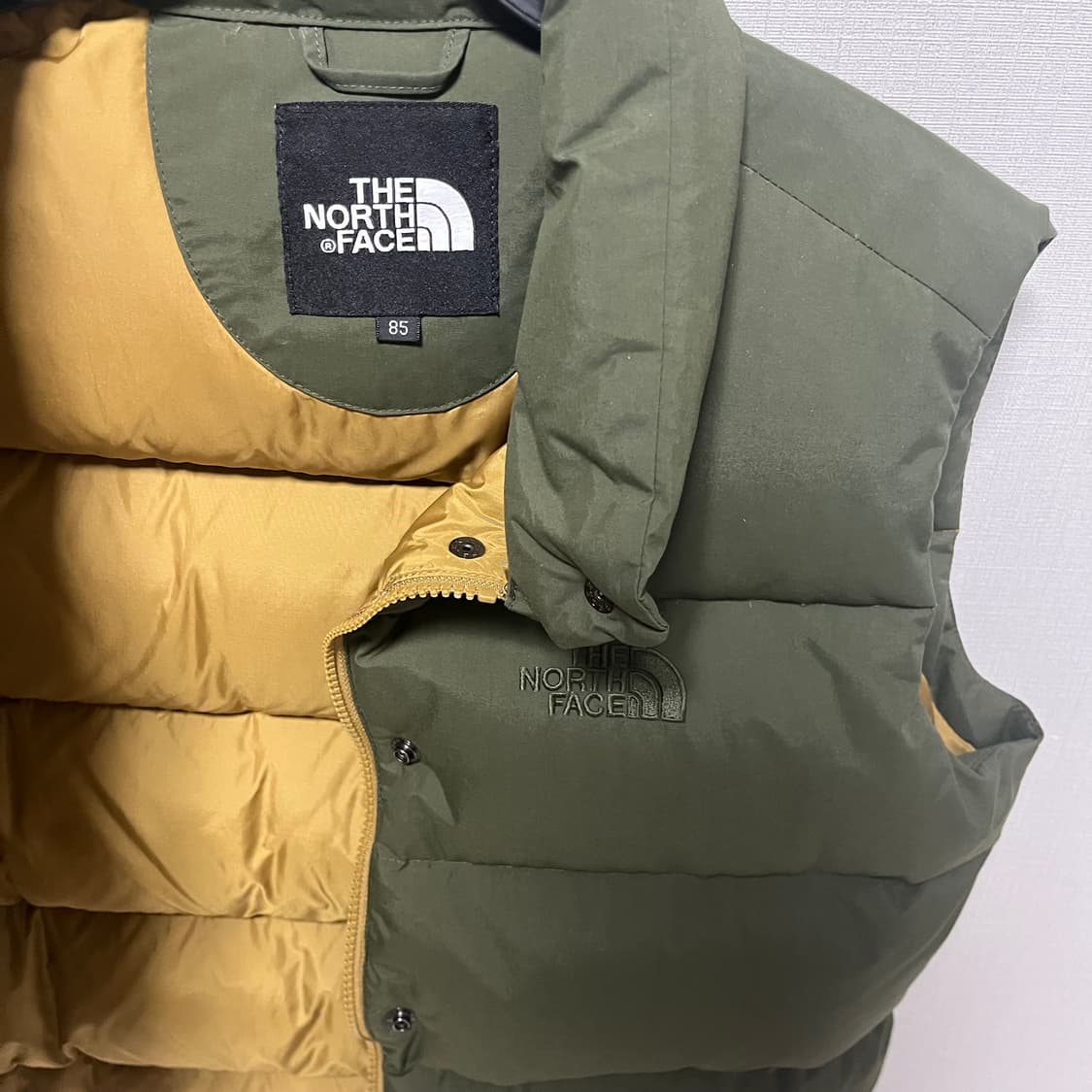 노스페이스 패딩 베스트 카키 / 조끼  상품이미지3