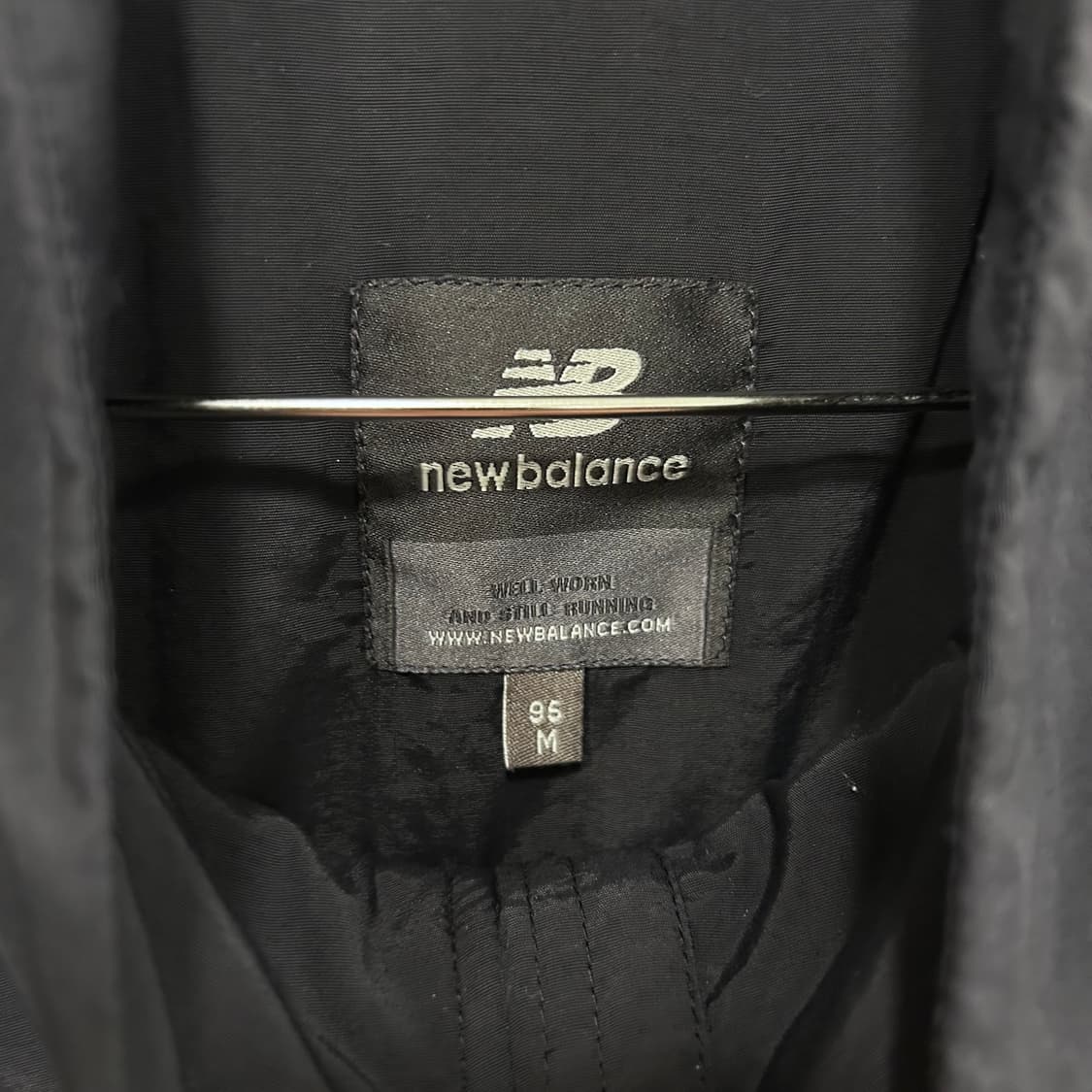 뉴발란스 올드스쿨 배색 래글런 오버핏 바람막이 상품이미지4