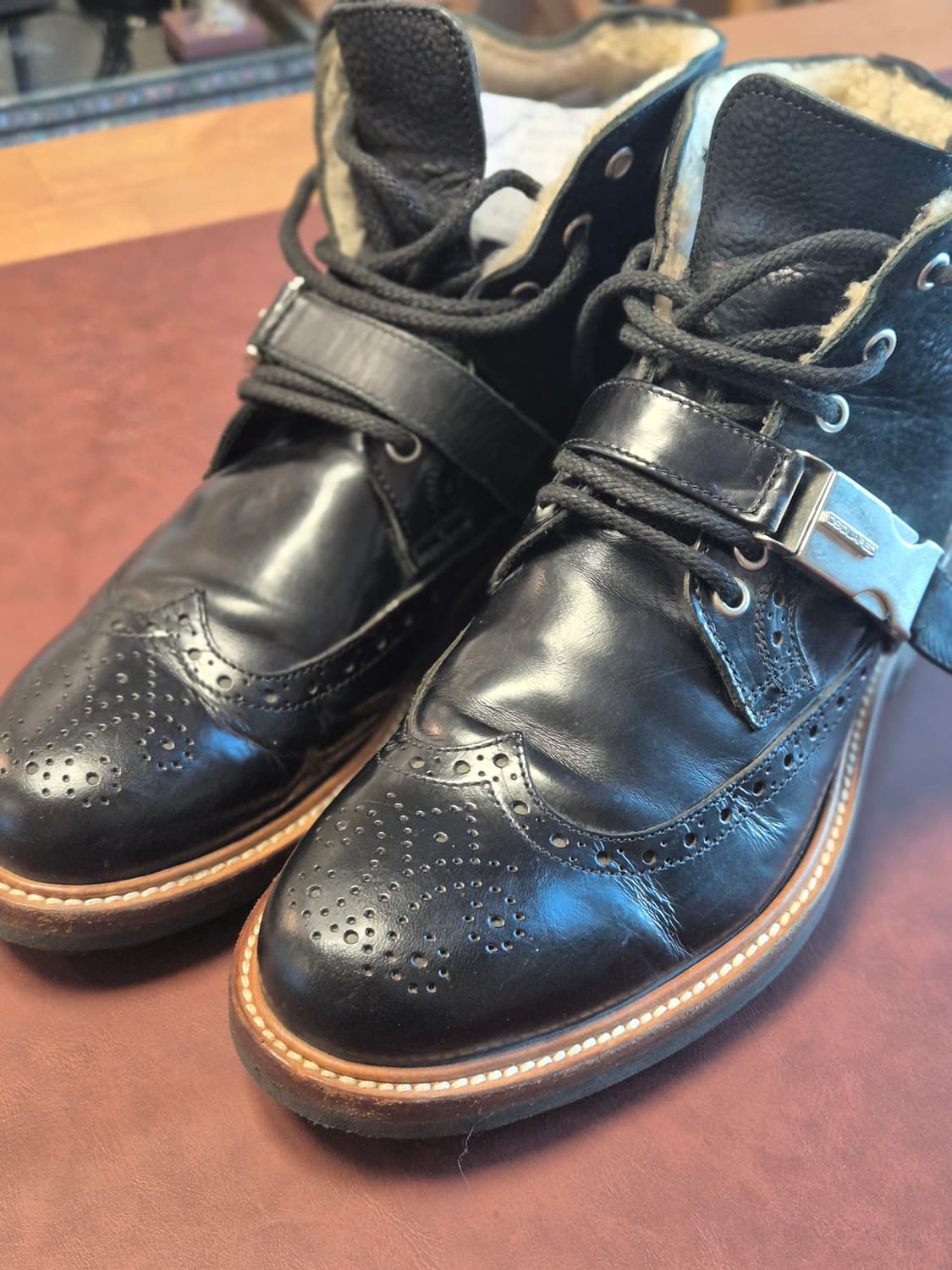 실착용2회 260-265(40.2/1) 디스퀘어드 남자부츠 상품이미지5