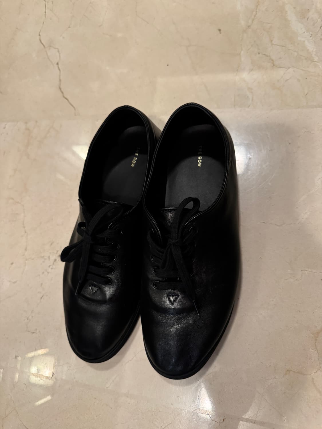 The Row 여성 가죽 구두 블랙 상품이미지1