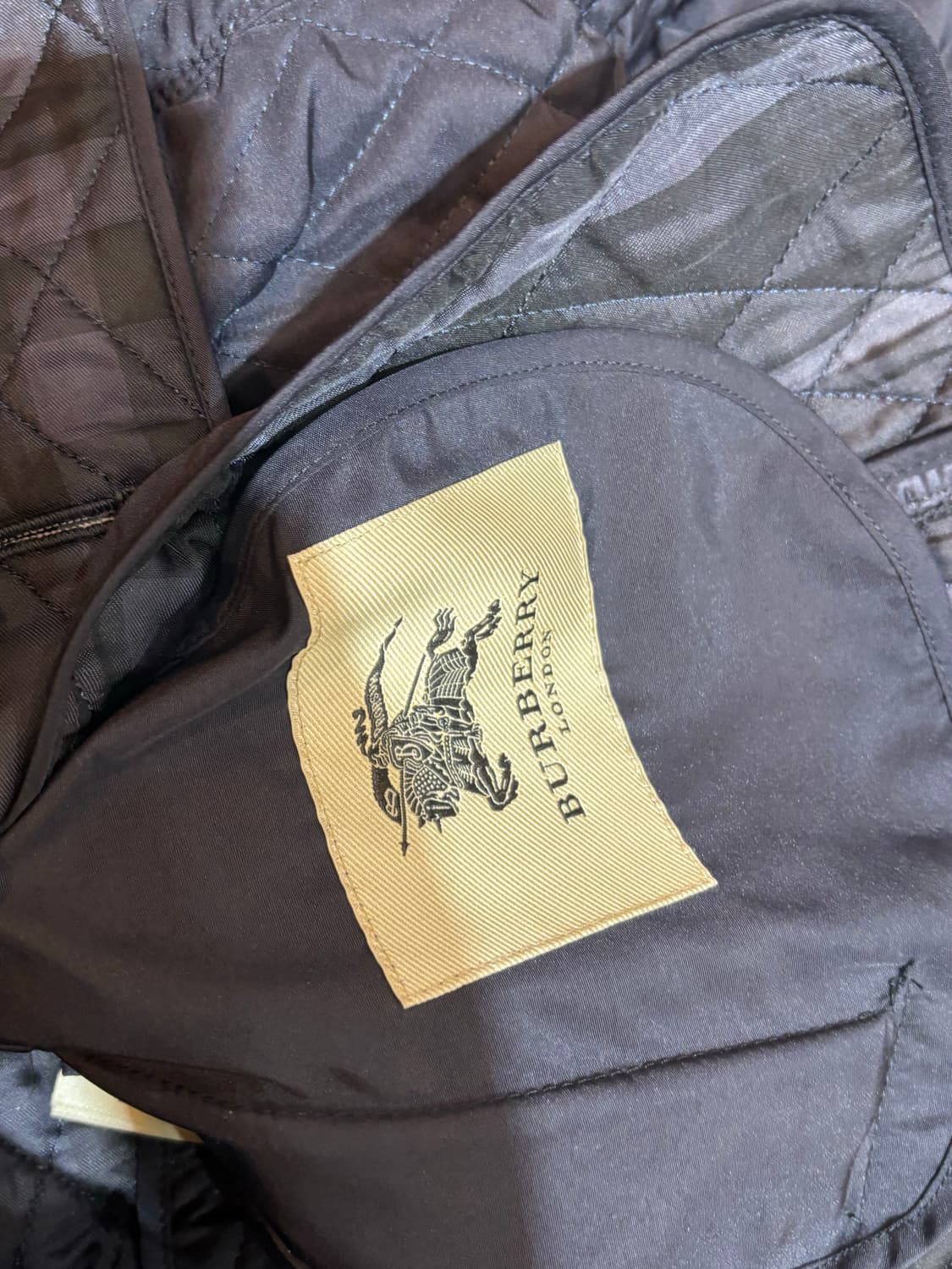 버버리 퀄팅 자켓 uk4 44추천 상품이미지5