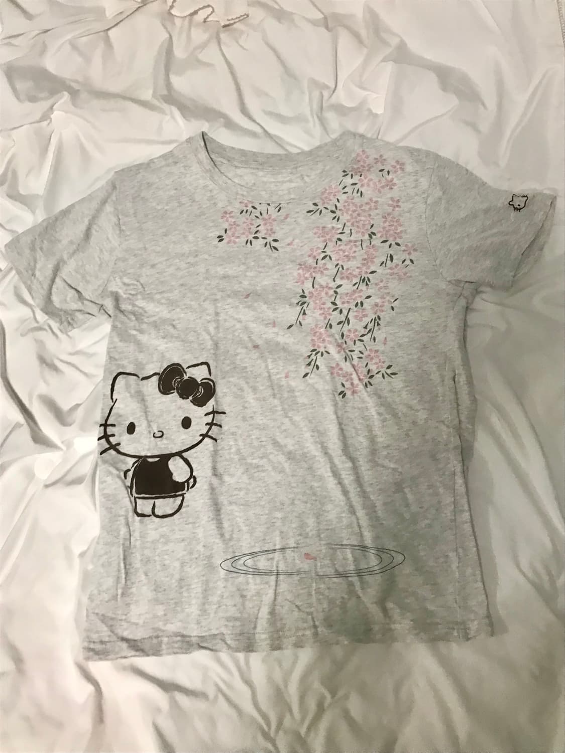 사쿠라 헬로키티 반팔티    모리걸 상품이미지1